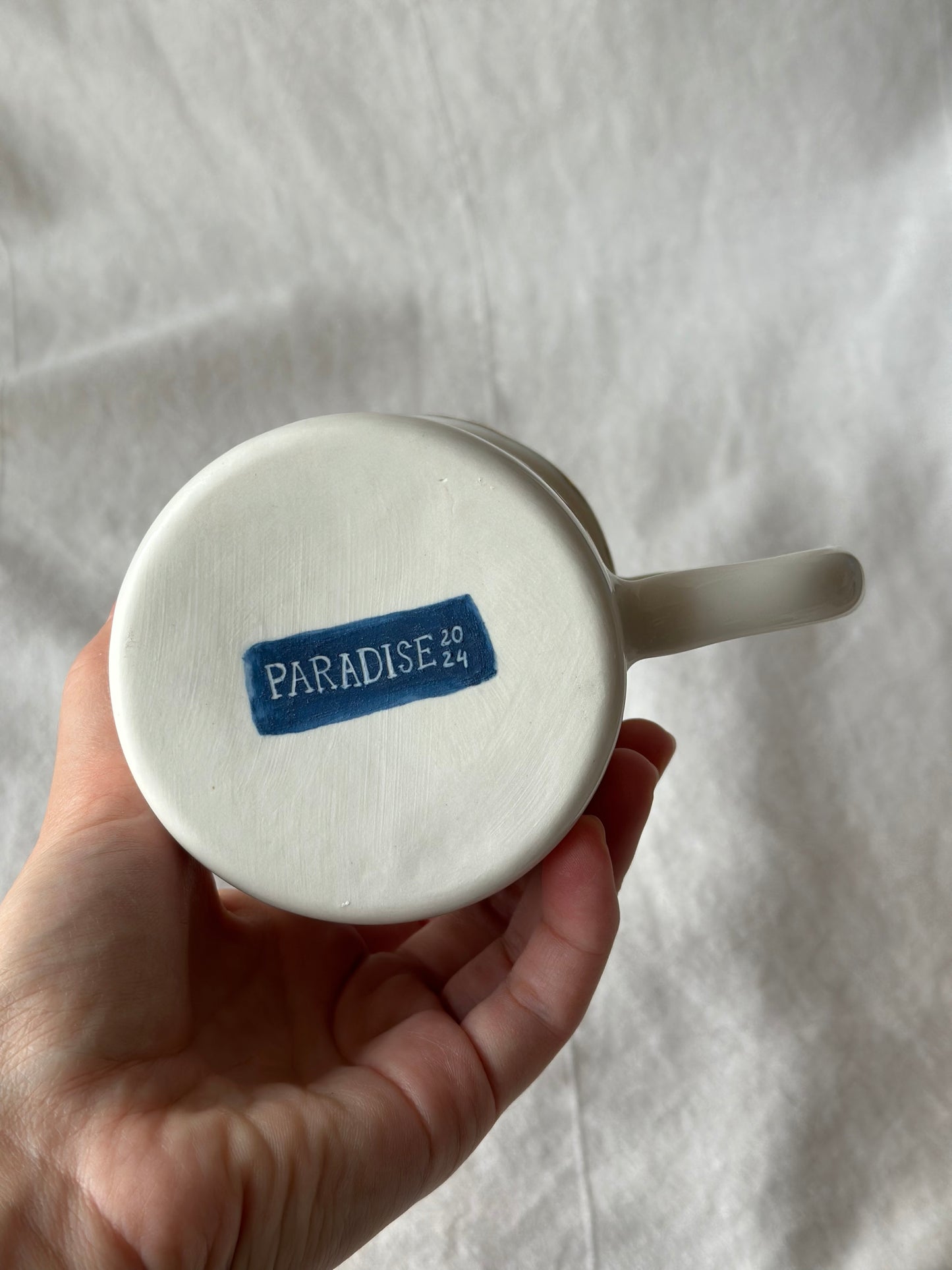 Kubek porcelanowy ze złoceniem