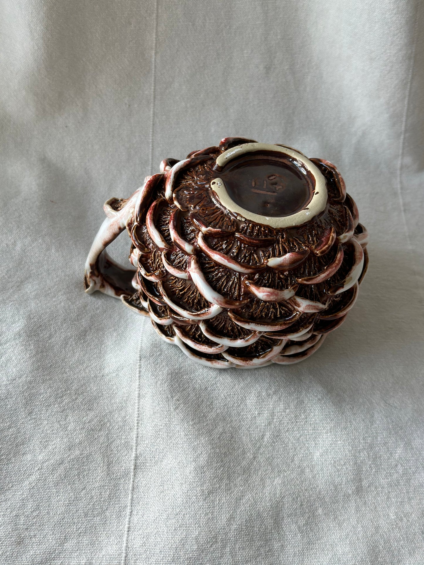 Kubek grzybkowy z wadą