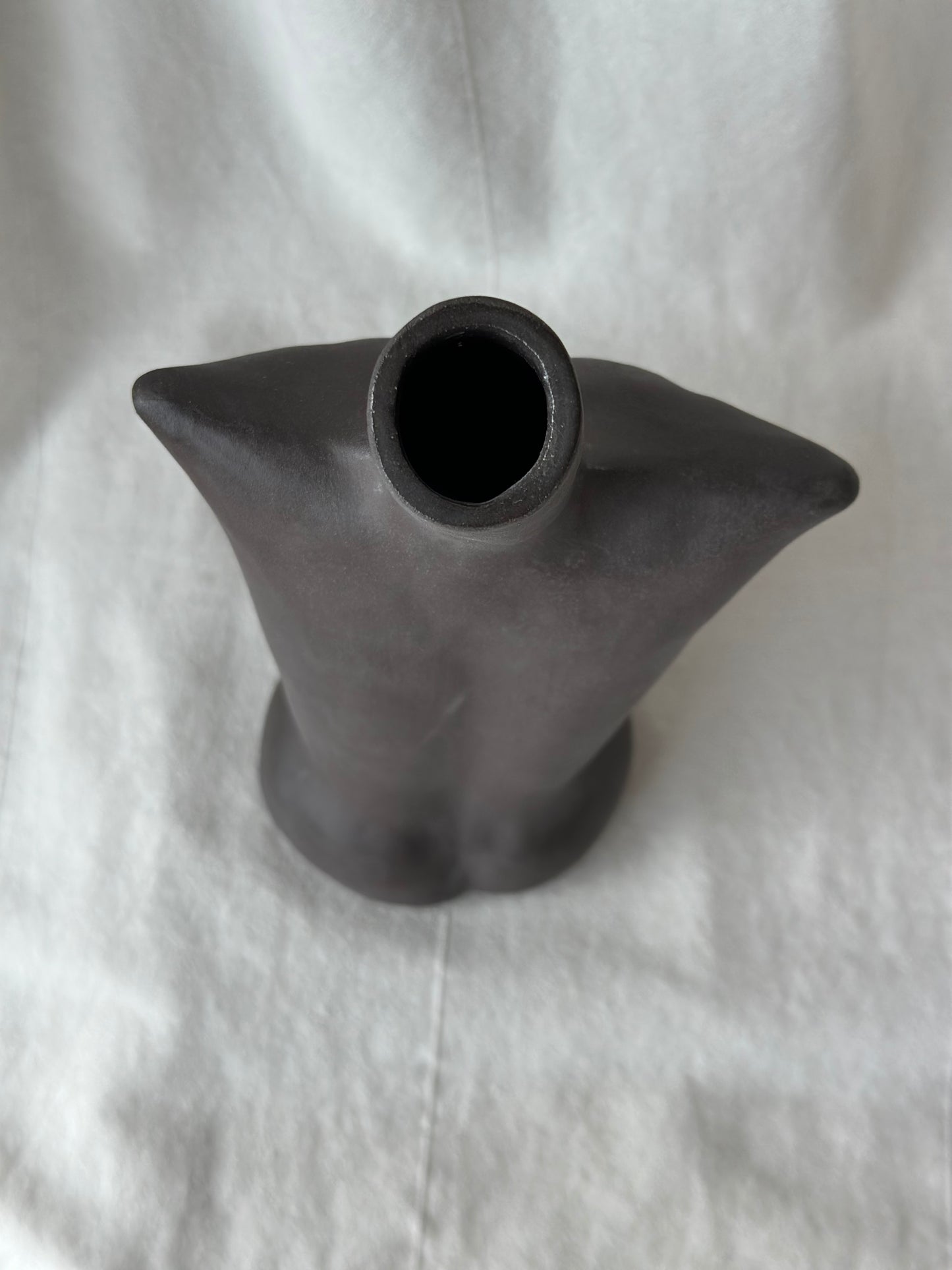 Wazon w kształcie kobiecego ciała