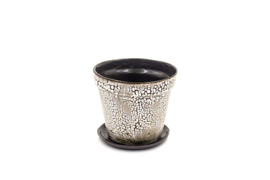 Mała doniczka ceramiczna w kolorze czarno-białym