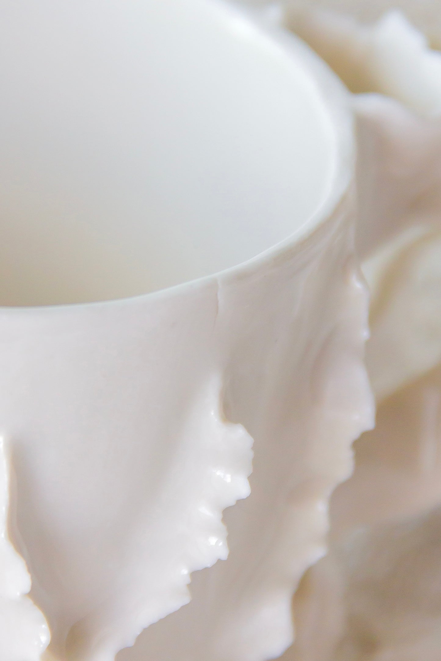 Kubek porcelanowy „Laminari” biały