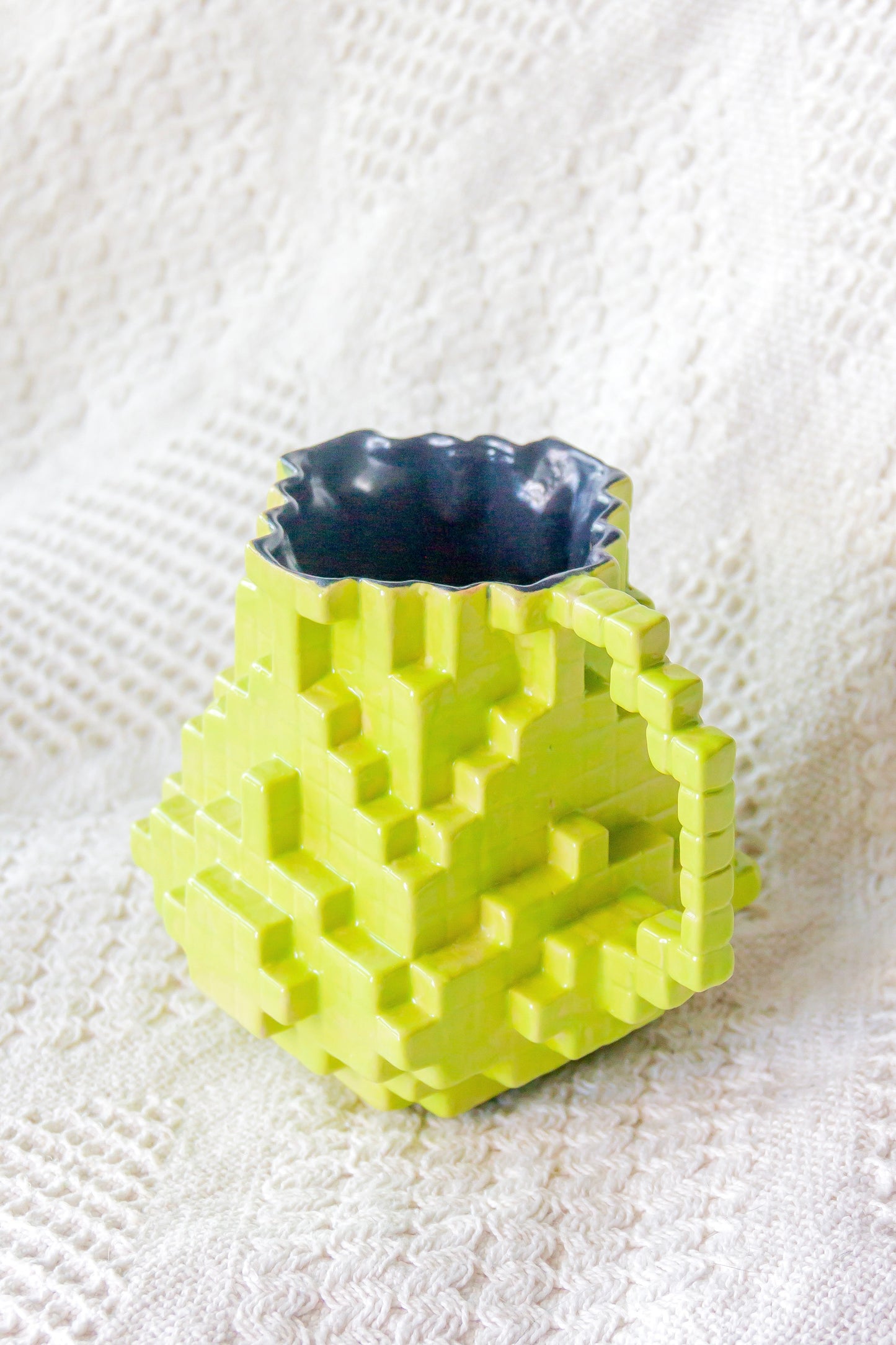 Kubek ceramiczny «8-Bit» czarno-zielony