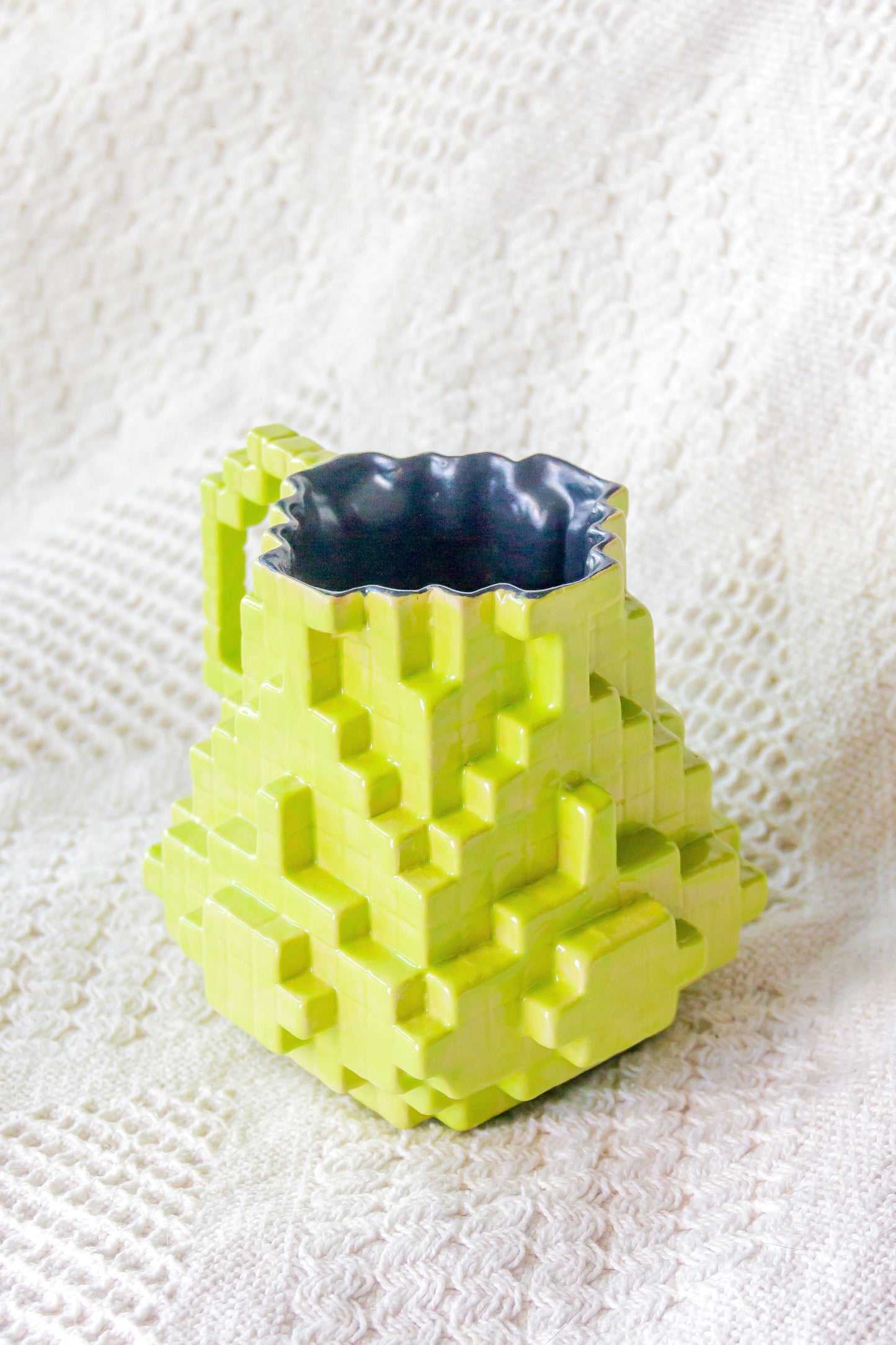 Kubek ceramiczny «8-Bit» czarno-zielony