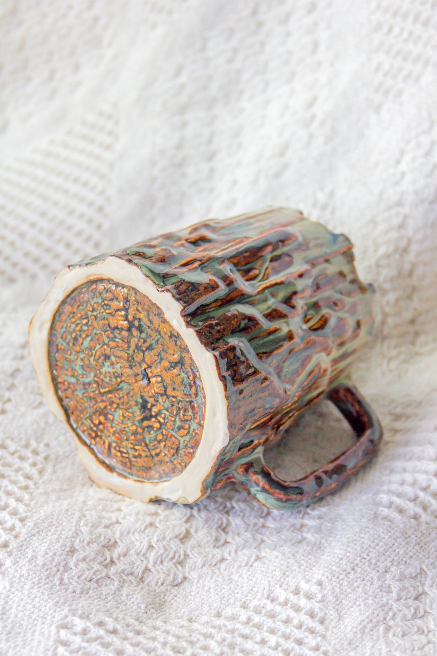 Kubek ceramiczny «Woods» zielono-brązowy