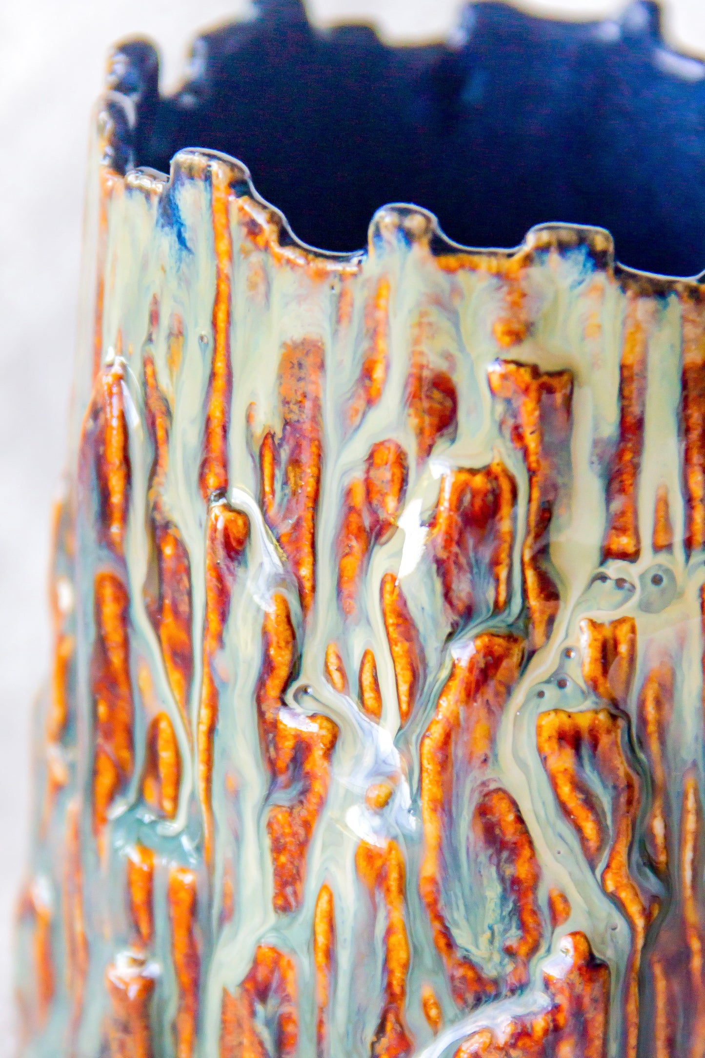 Kubek ceramiczny «Woods» zielono-brązowy