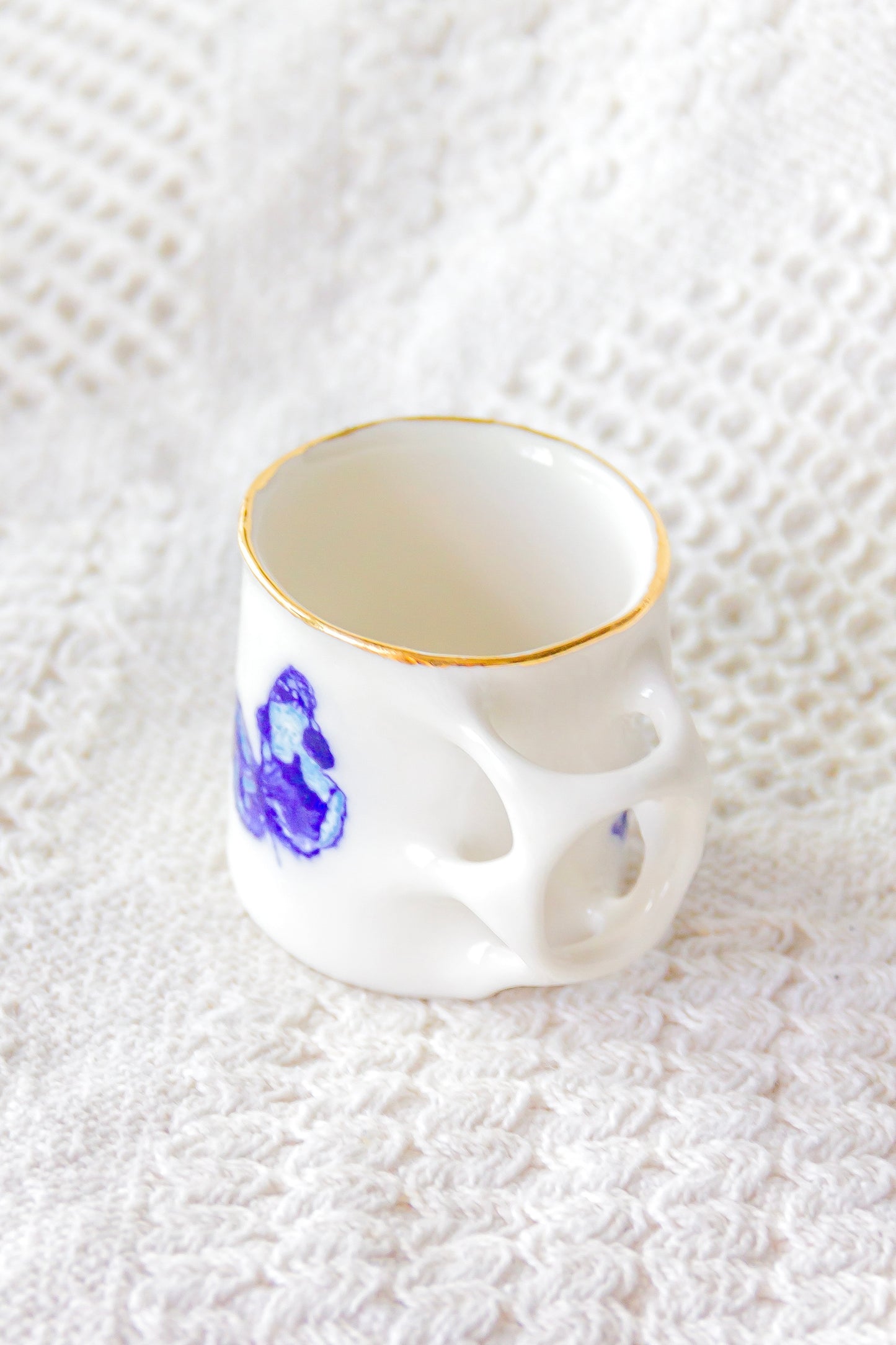 Tasse à expresso en porcelaine "Laminari" dorée