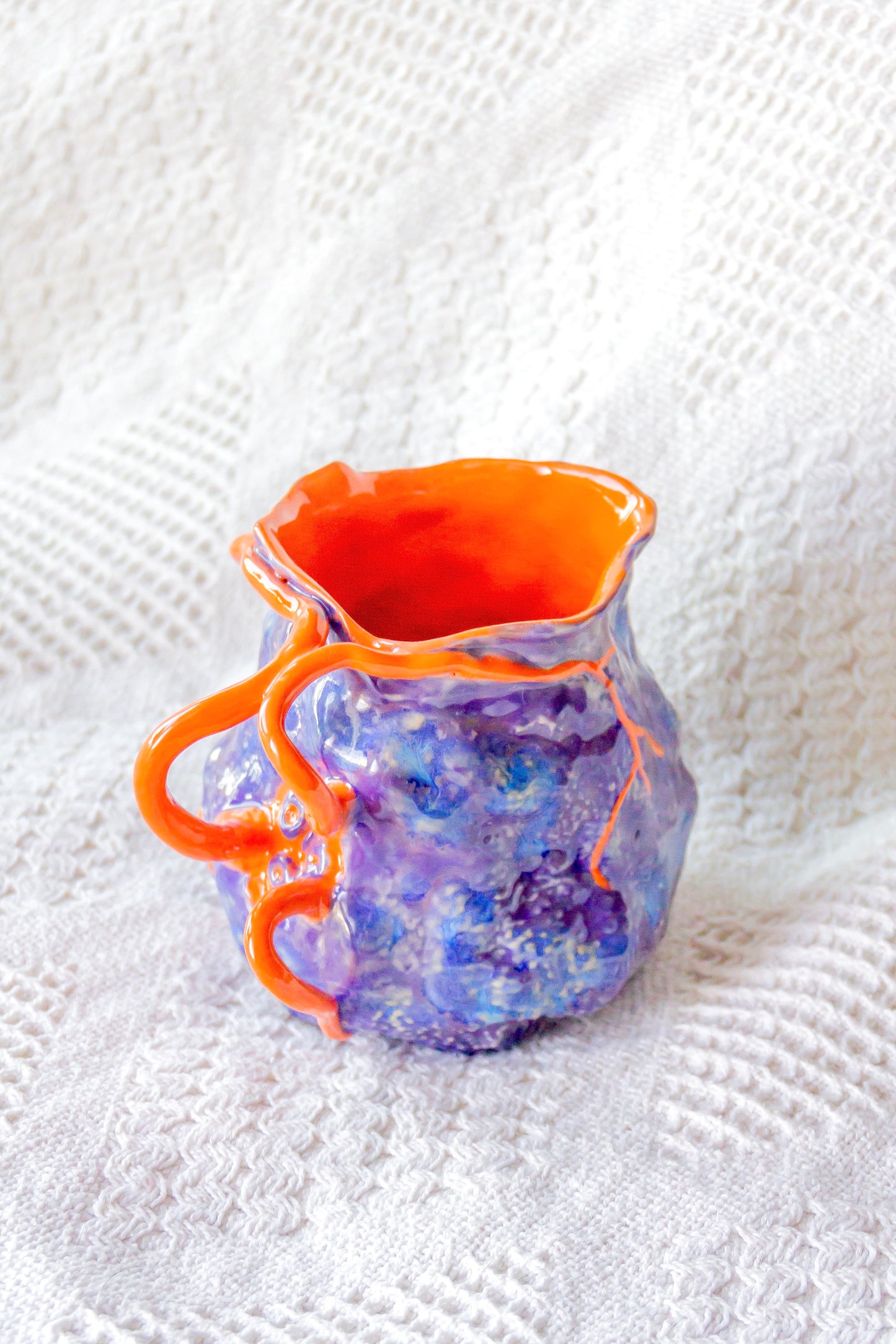 Kubek ceramiczny “Couroupita” fioletowo-pomarańczowy