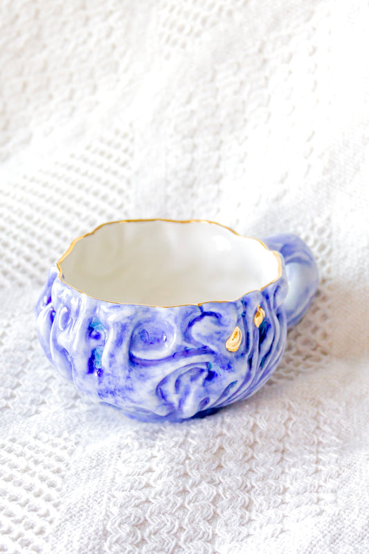 Filiżanka porcelanowa “Kurtina” biało-granatowa ze złoceniem