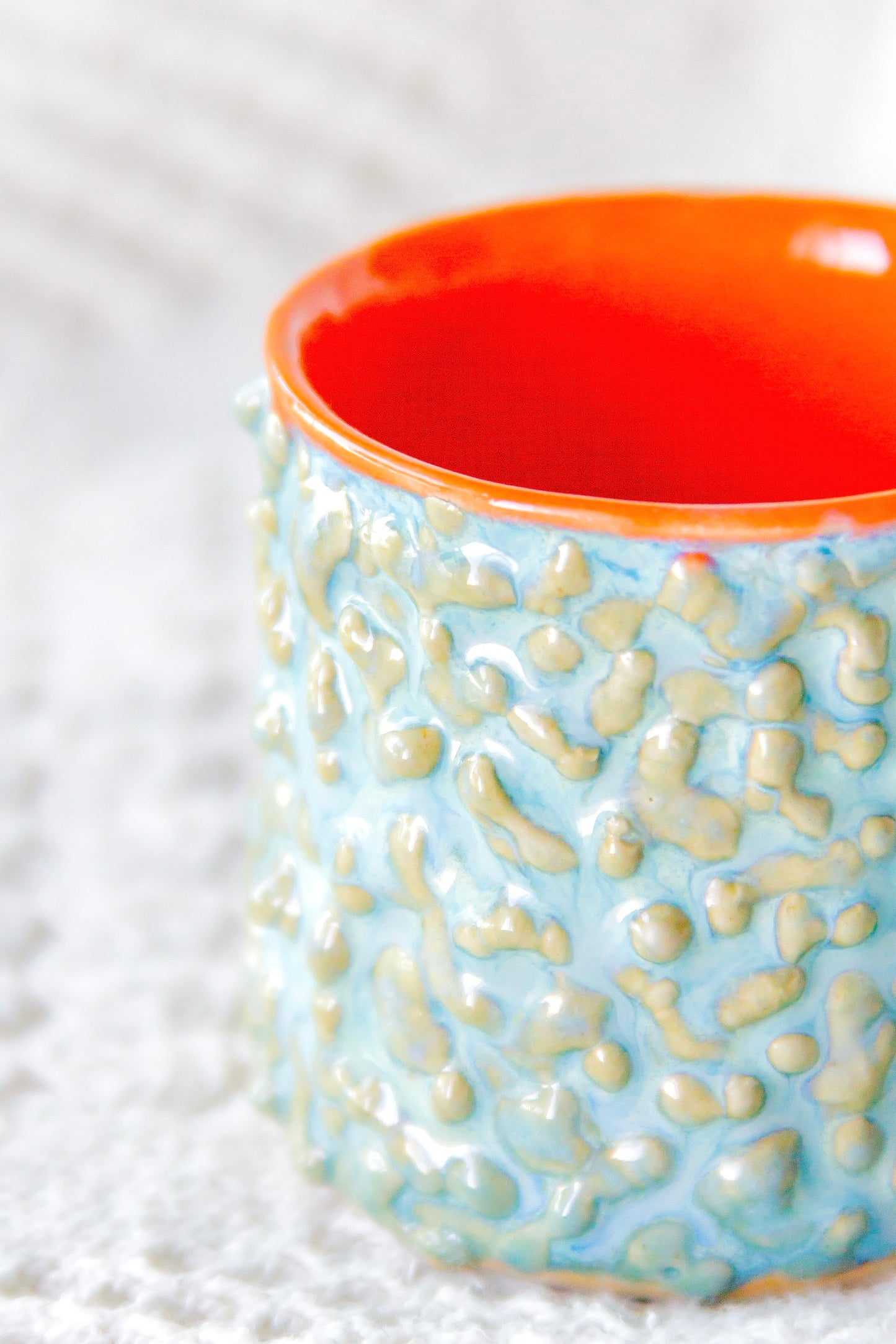 Filiżanka do espresso ceramiczna „Pox” zielono-pomarańczowa