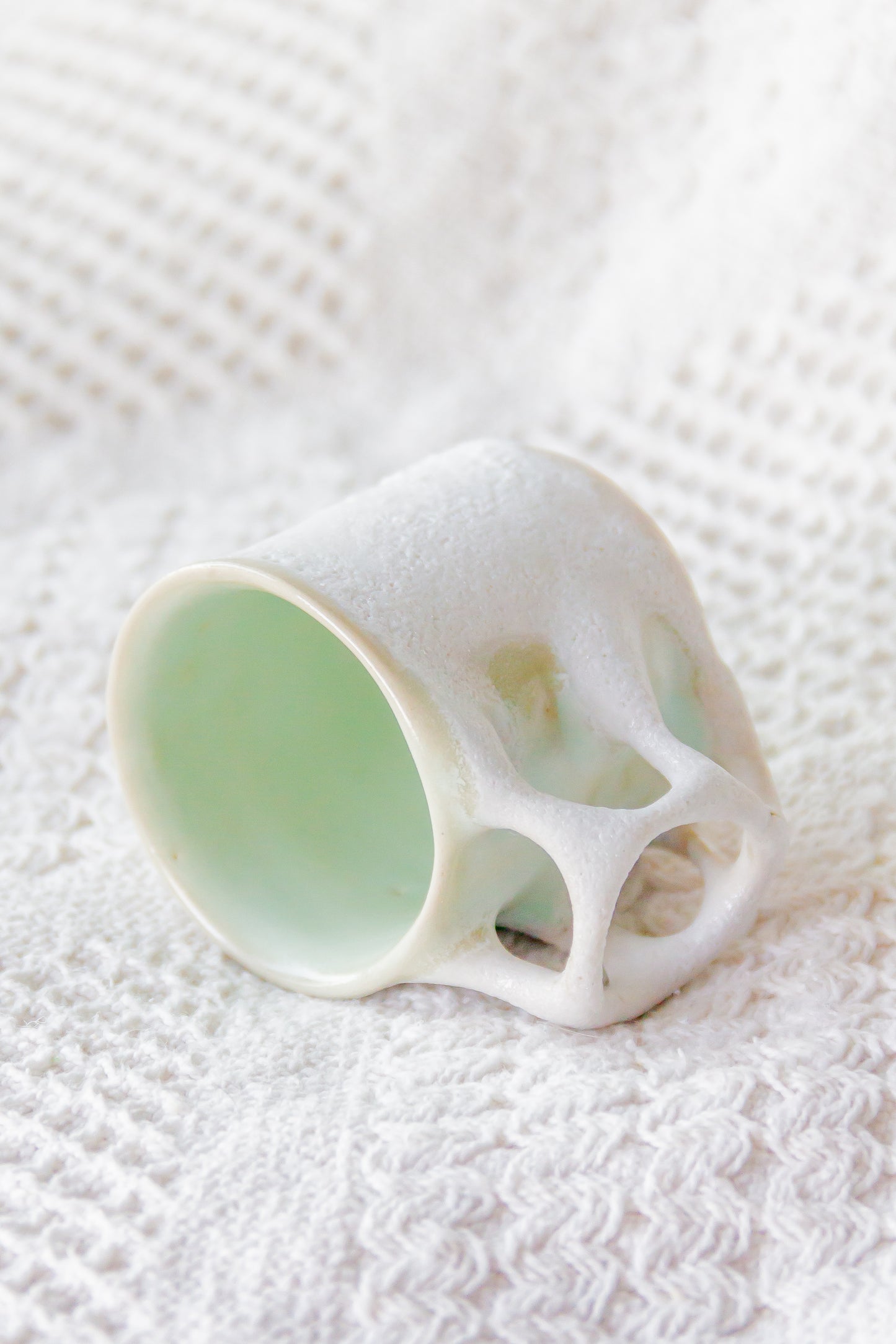 Filiżanka do espresso ceramiczna „Tripto” biało-zielona