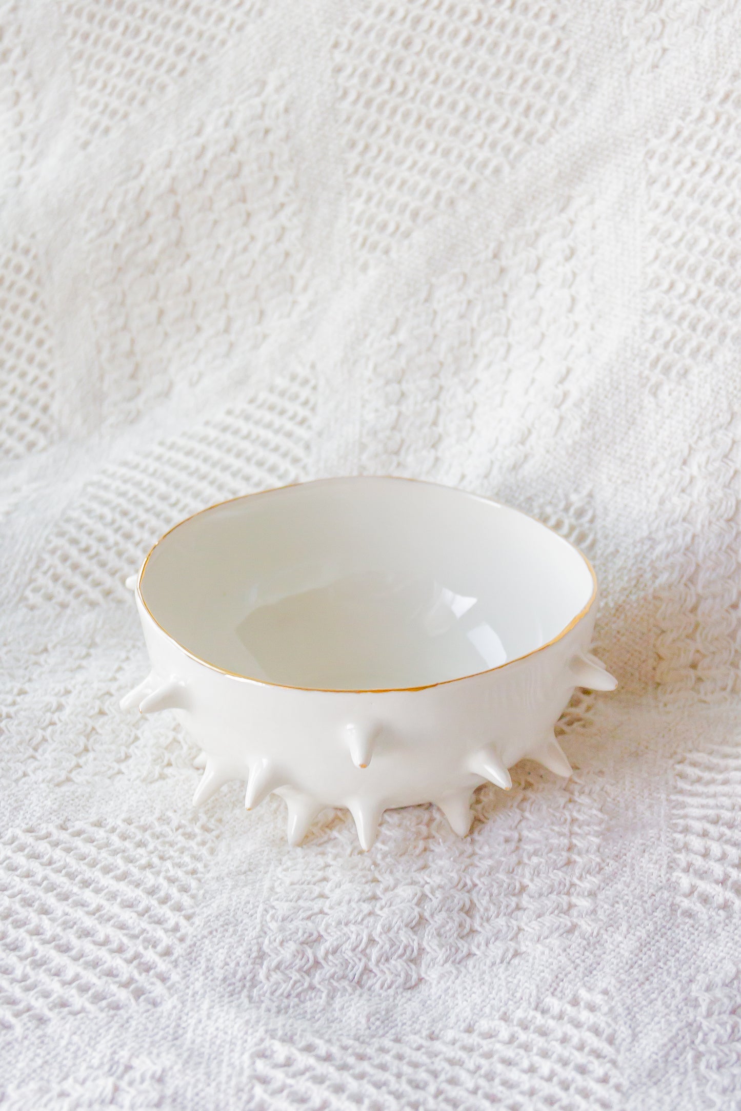 Bol en porcelaine plaqué or