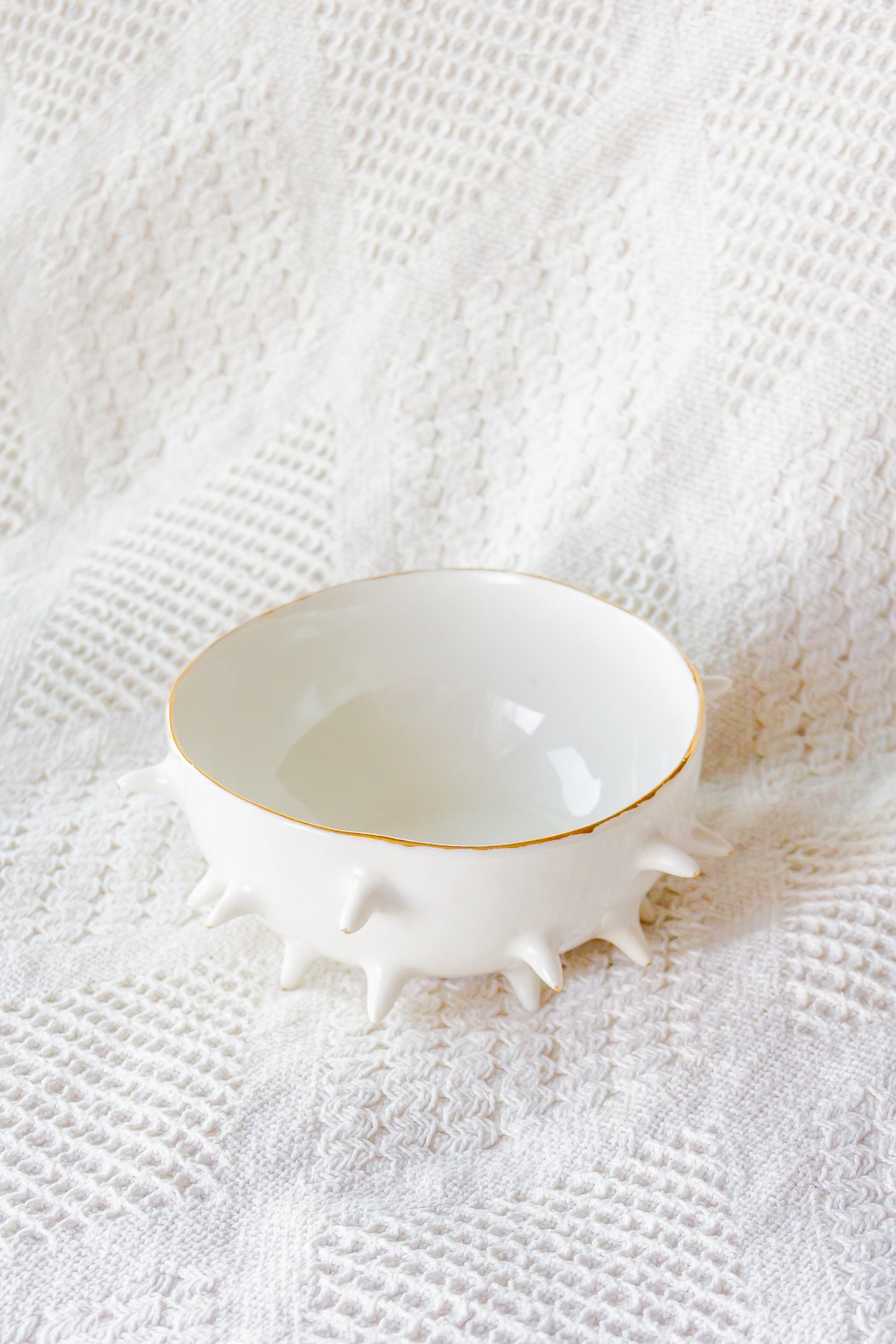 Bol en porcelaine plaqué or