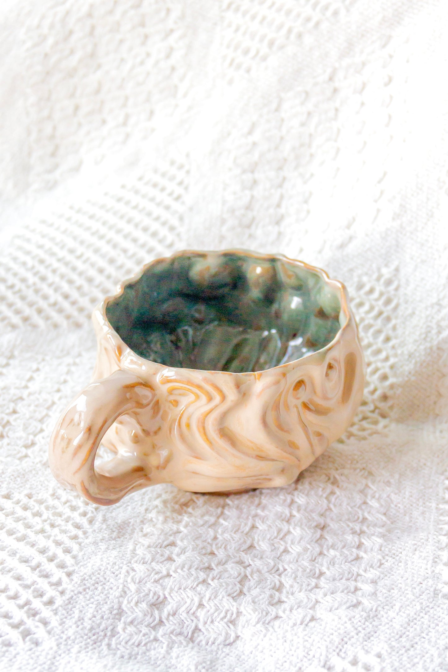 Filiżanka ceramiczna “Kurtina” beżowo-zielona