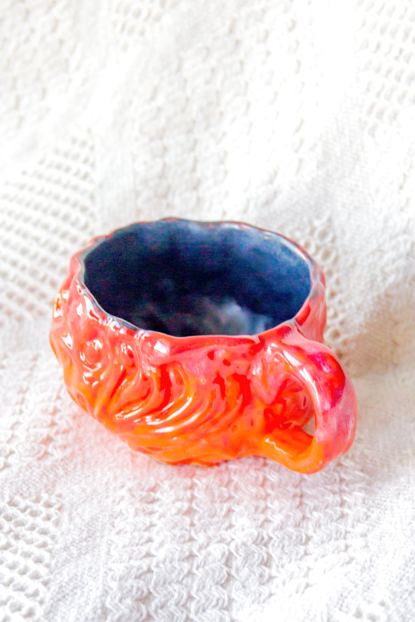 Filiżanka ceramiczna “Kurtina” czarno-pomarańczowa