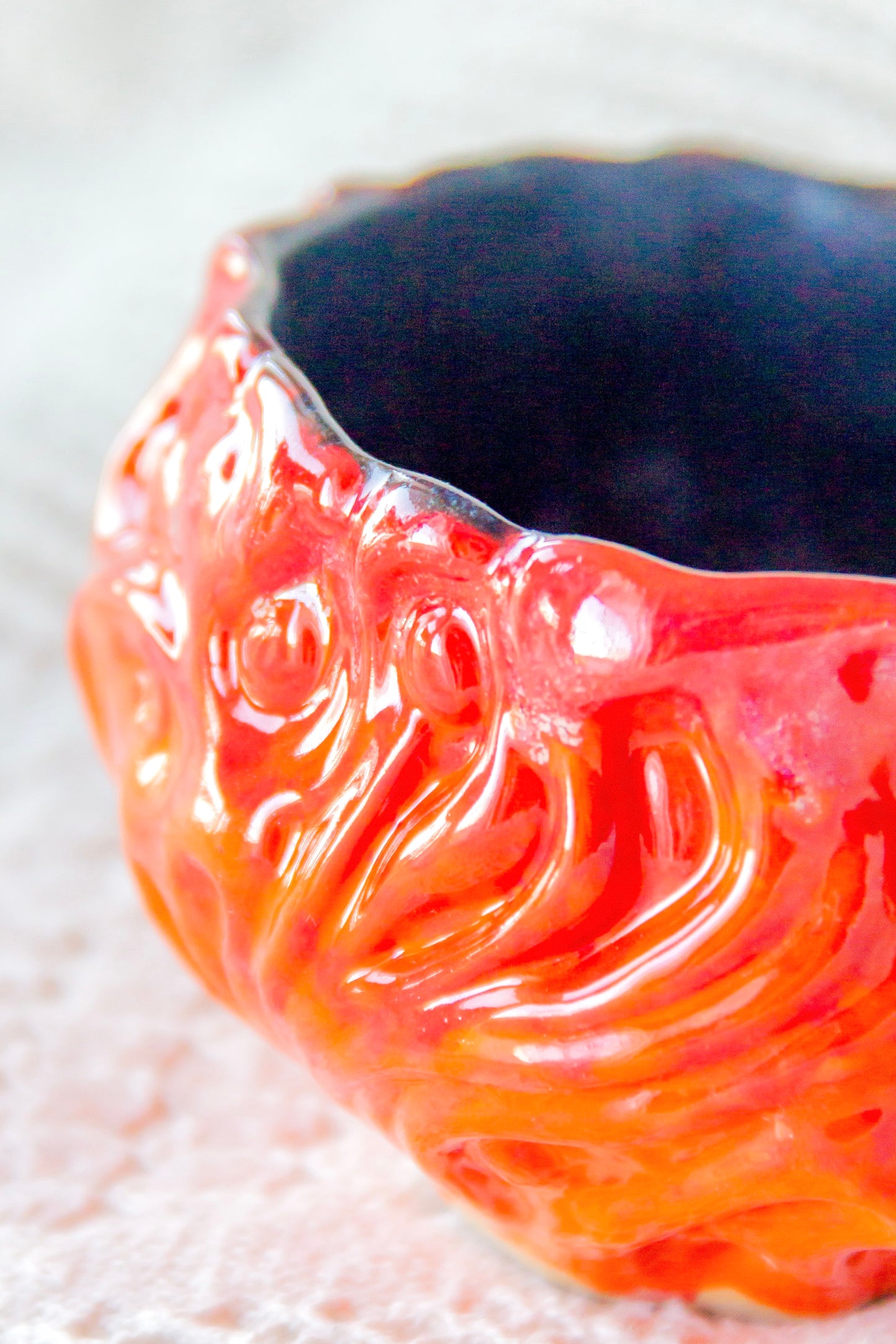 Filiżanka ceramiczna “Kurtina” czarno-pomarańczowa