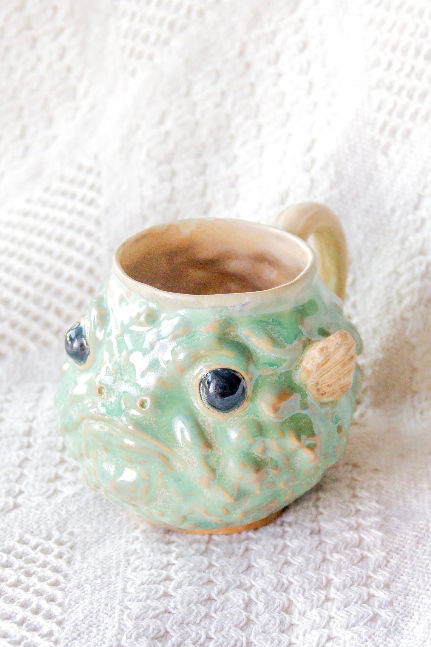 Kubek ceramiczny «Takifugu» zielono-beżowy
