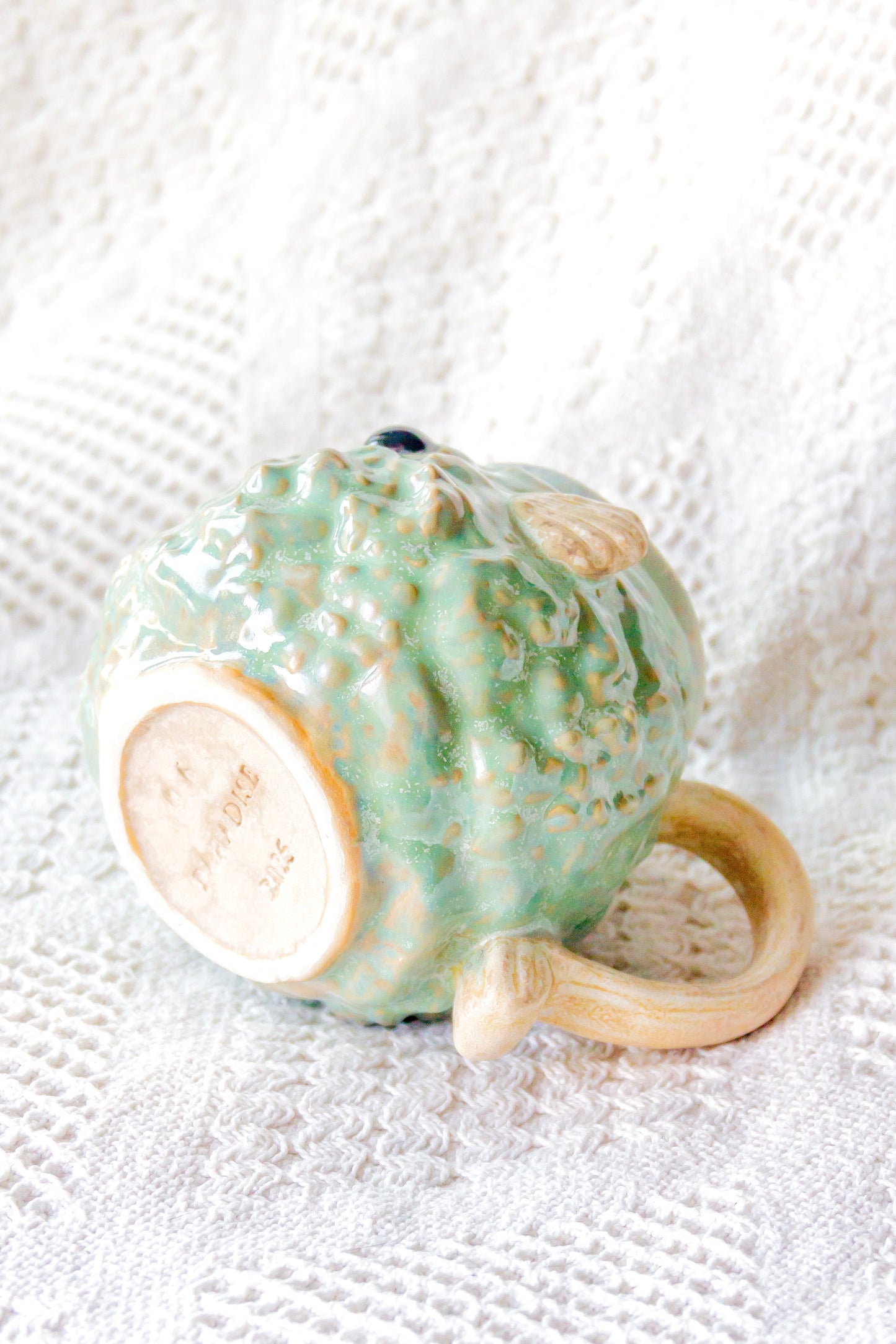 Kubek ceramiczny «Takifugu» zielono-beżowy