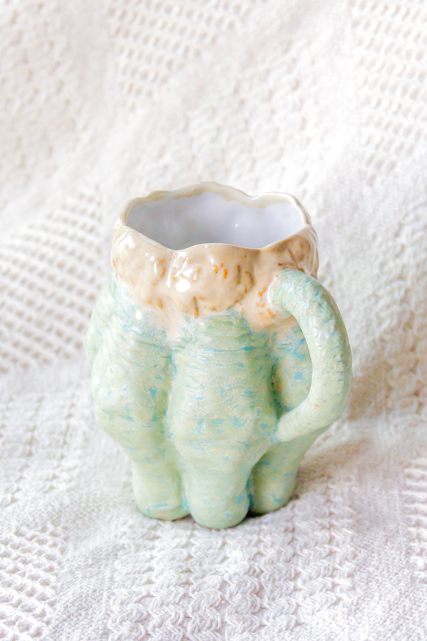 Kubek ceramiczny “Luko” zielono-beżowy