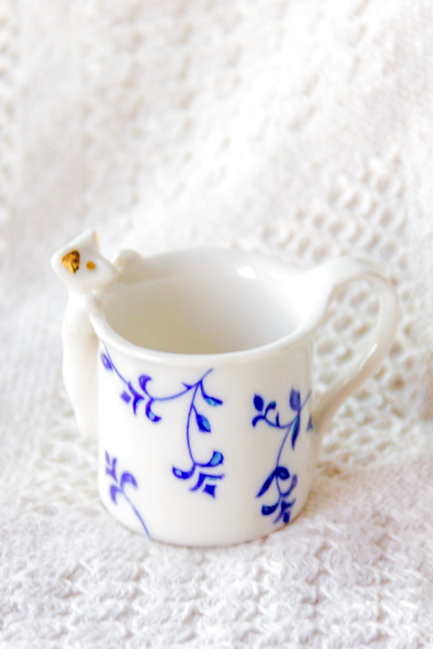 Tasse à expresso en porcelaine "Laminari" dorée