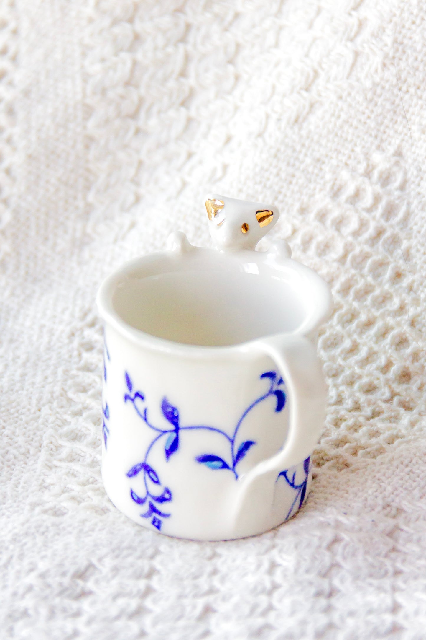 Tasse à expresso en porcelaine "Laminari" dorée