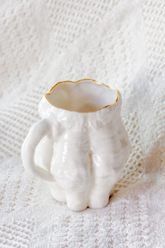 Kubek porcelanowy “Luko” biały ze złoceniem