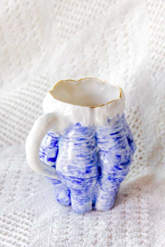 Kubek porcelanowy “Luko” granatowo-biały ze złoceniem