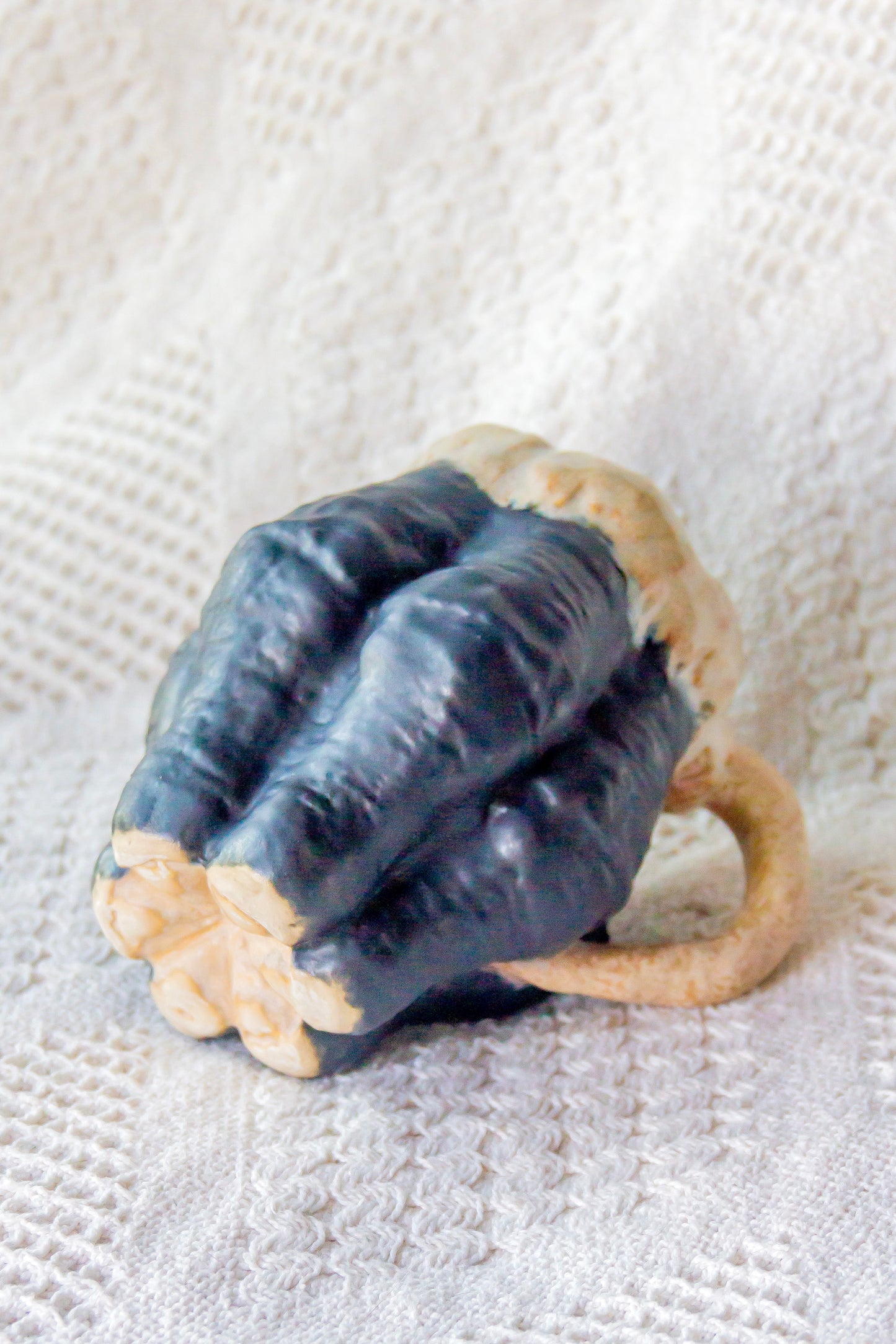 Kubek ceramiczny “Luko” beżowo-czarny
