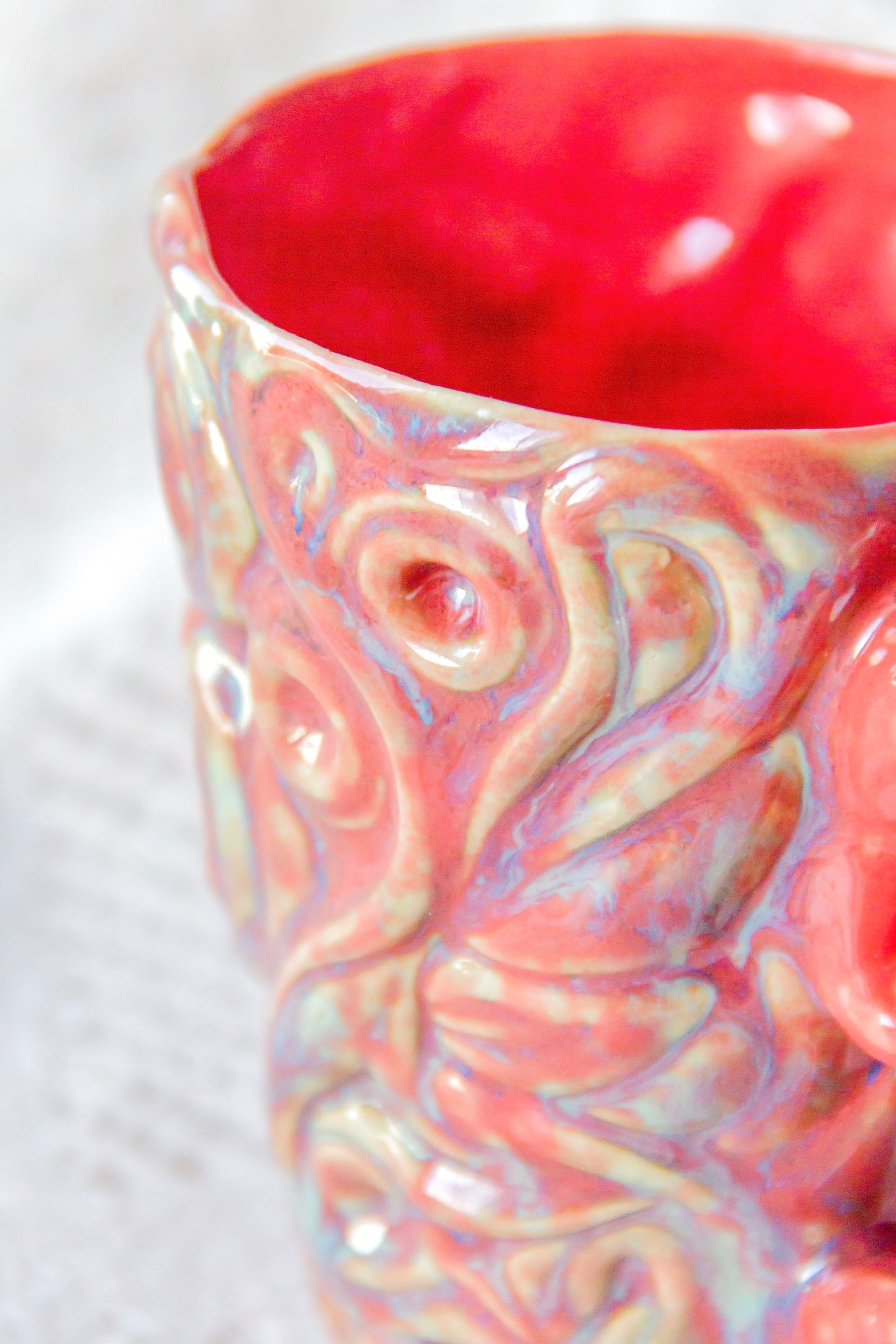 Kubek ceramiczny «Twist» zielono-malinowy