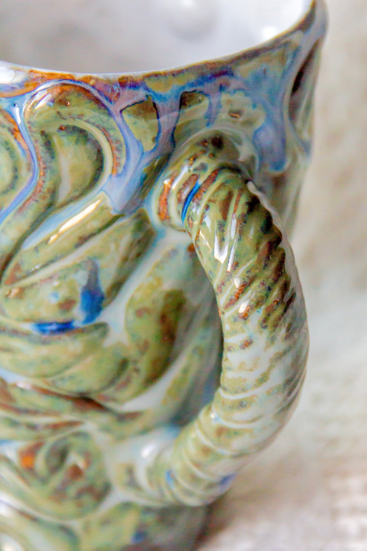 Kubek ceramiczny «Twist» zielono-biały
