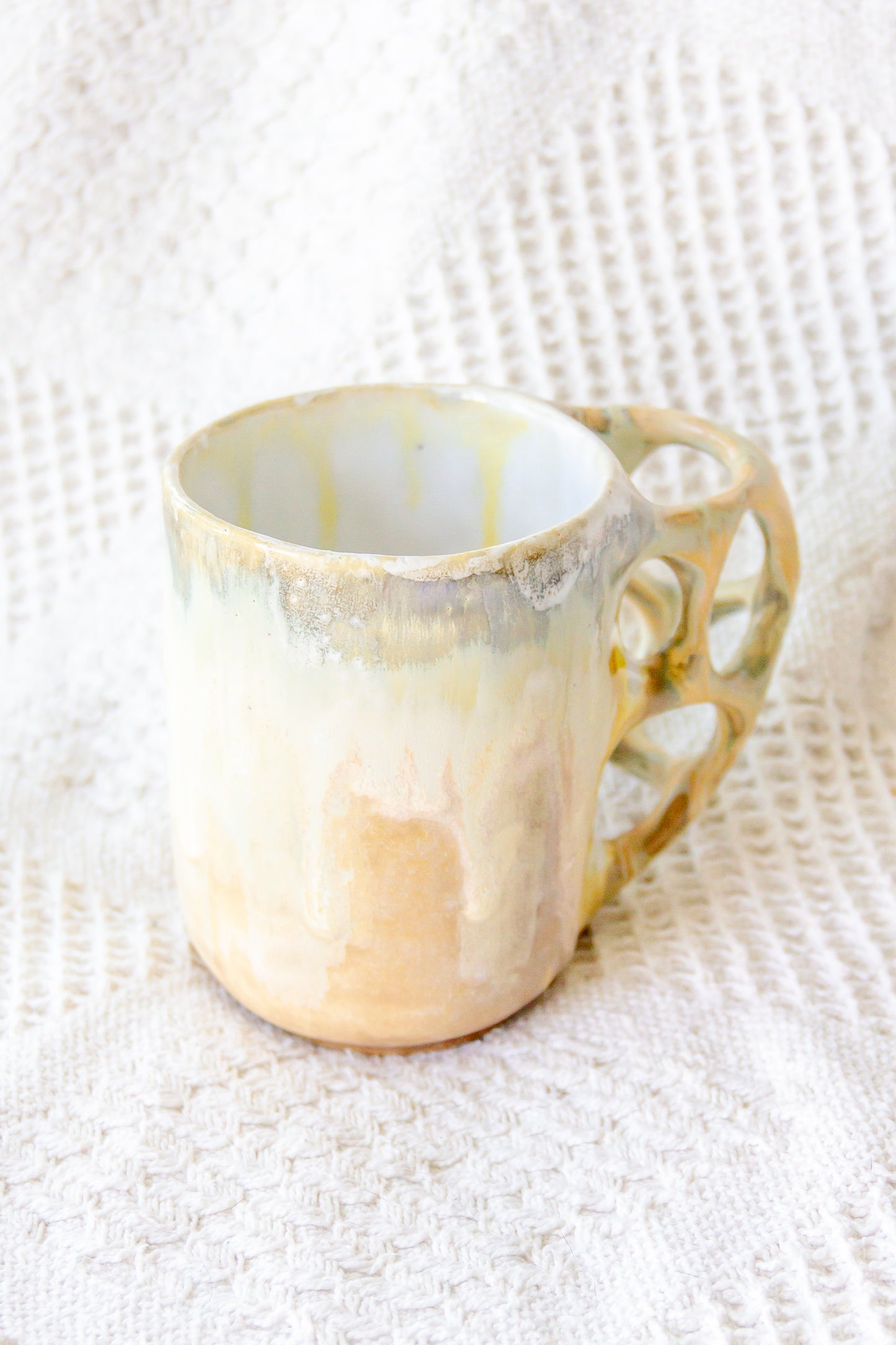 Kubek ceramiczny „Tripto” biało-beżowy