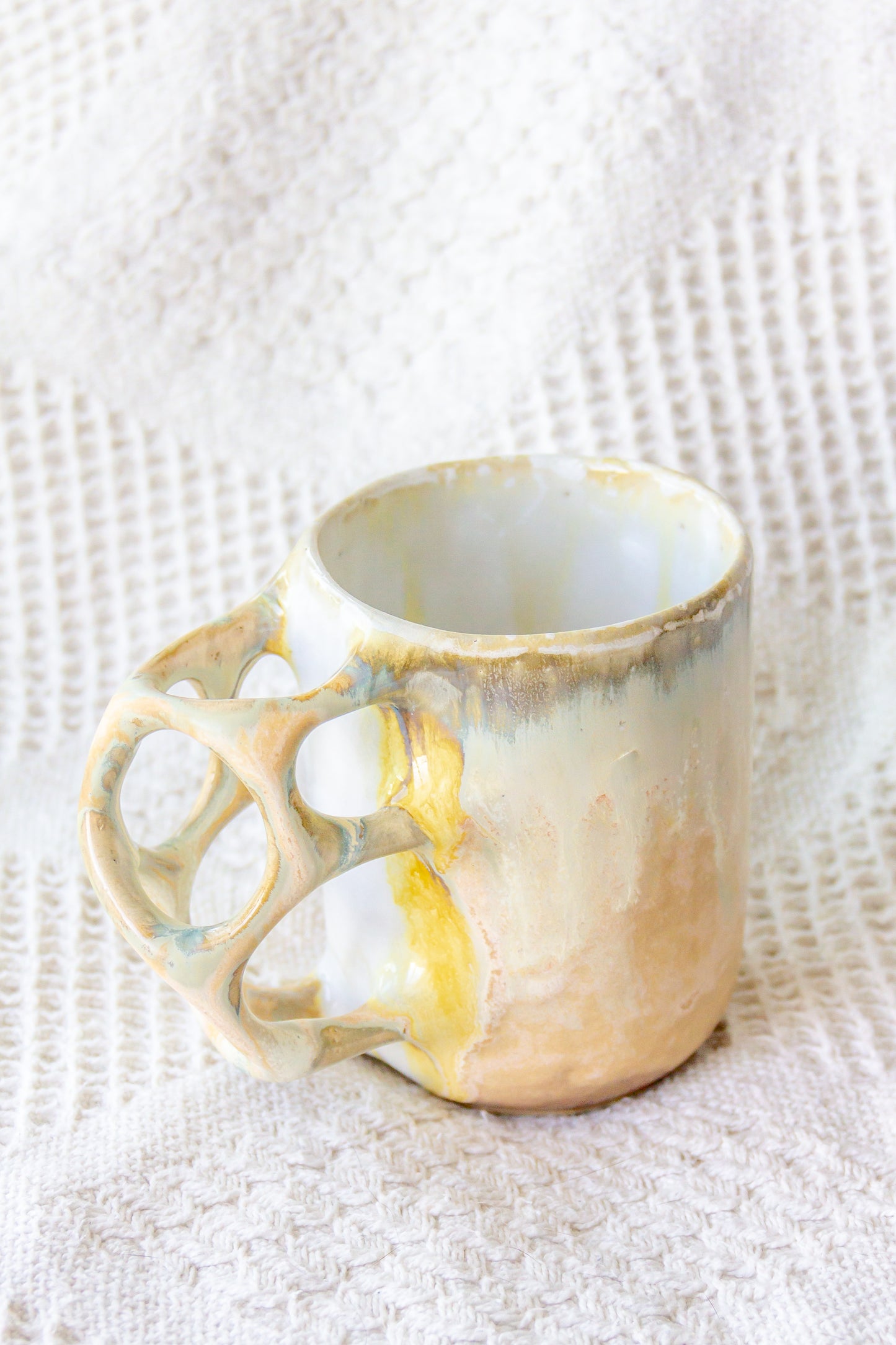 Kubek ceramiczny „Tripto” biało-beżowy