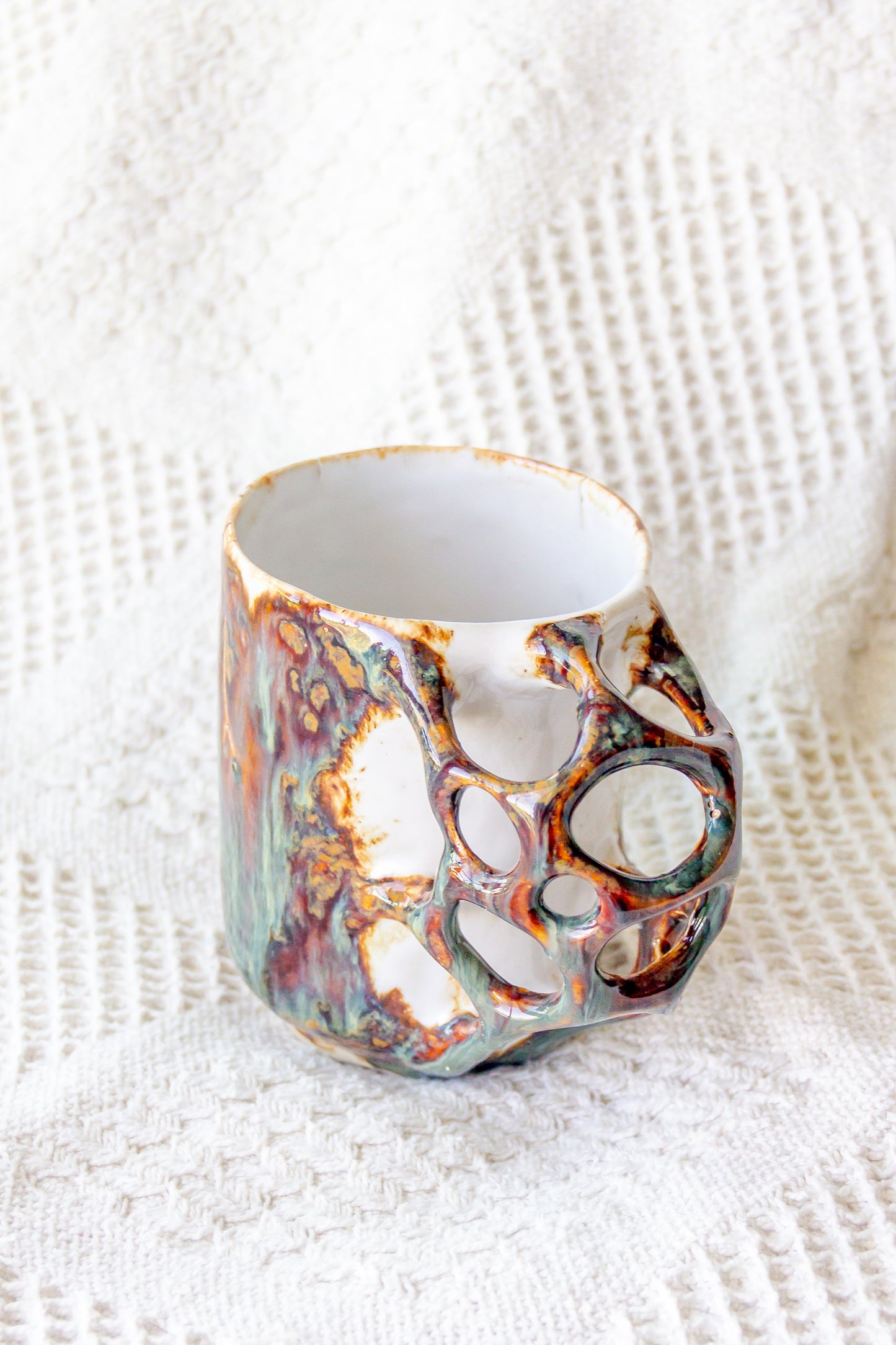 Kubek ceramiczny „Tripto” biało-brązowy