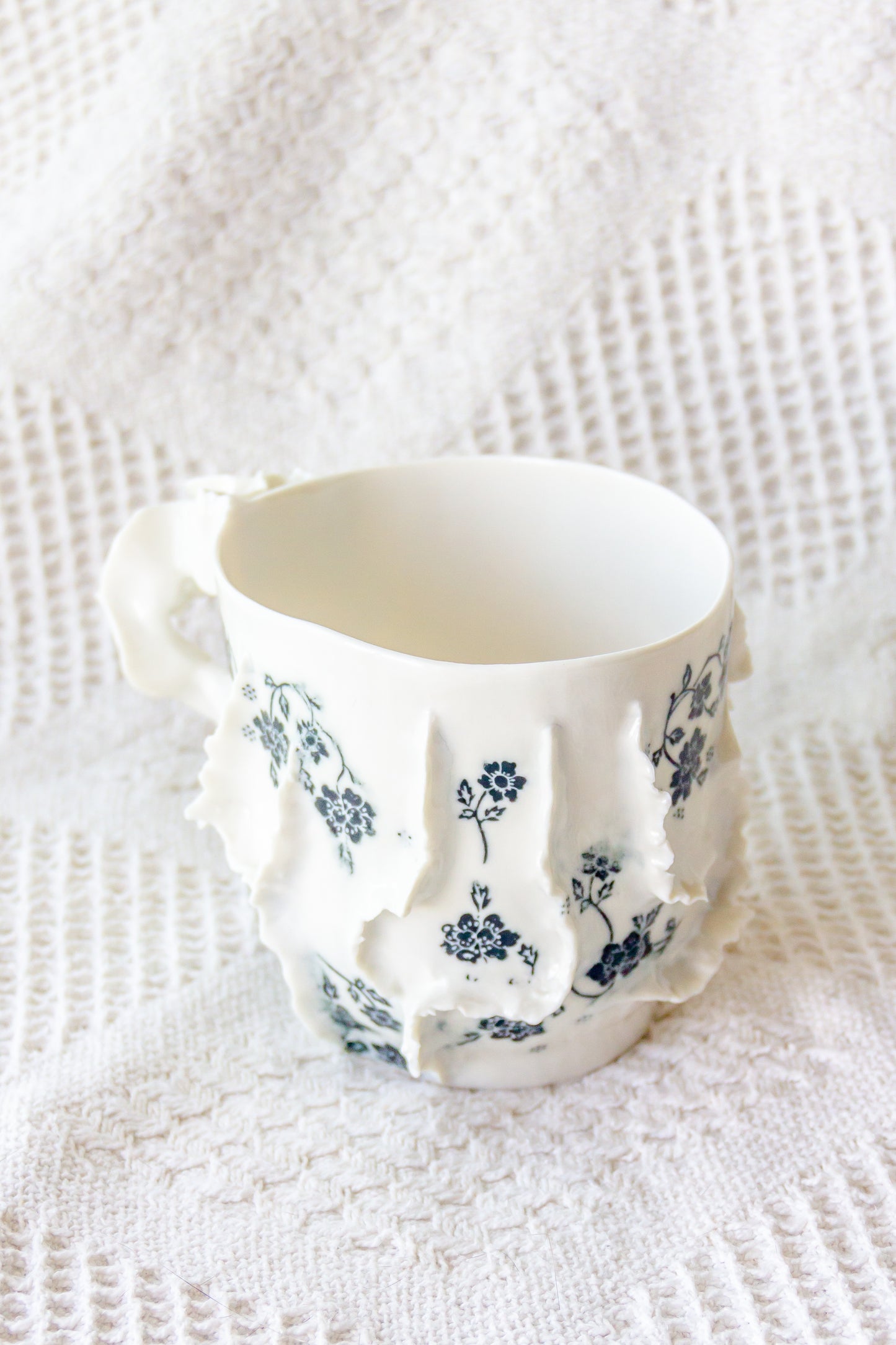 Kubek porcelanowy „Laminari”