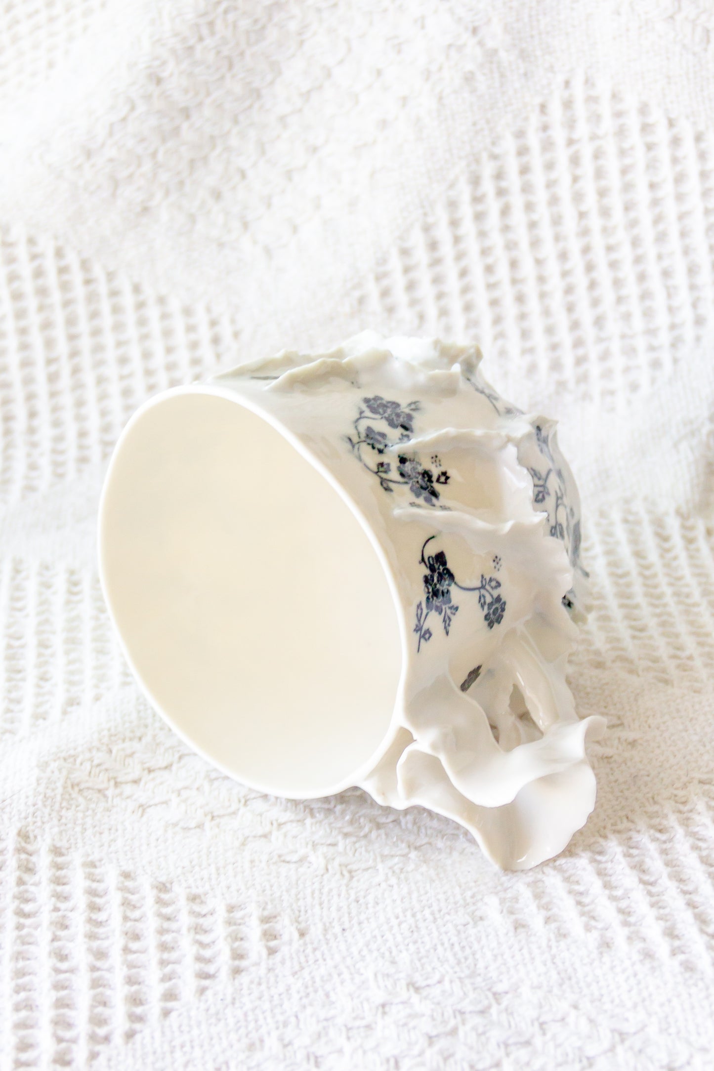 Kubek porcelanowy „Laminari”