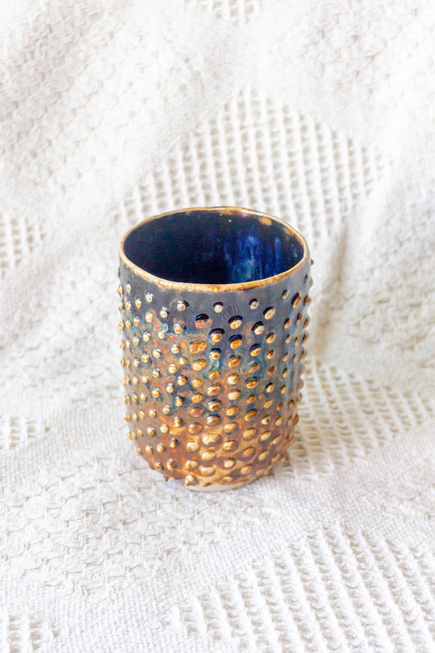Czarka ceramiczna “Pox’ czarno-brązowa