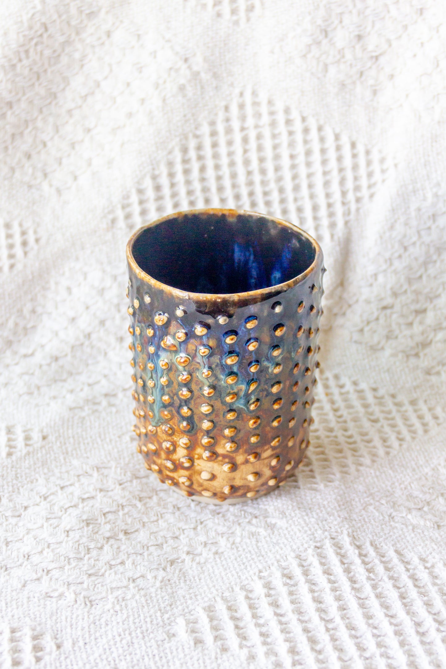 Czarka ceramiczna “Pox’ czarno-brązowa
