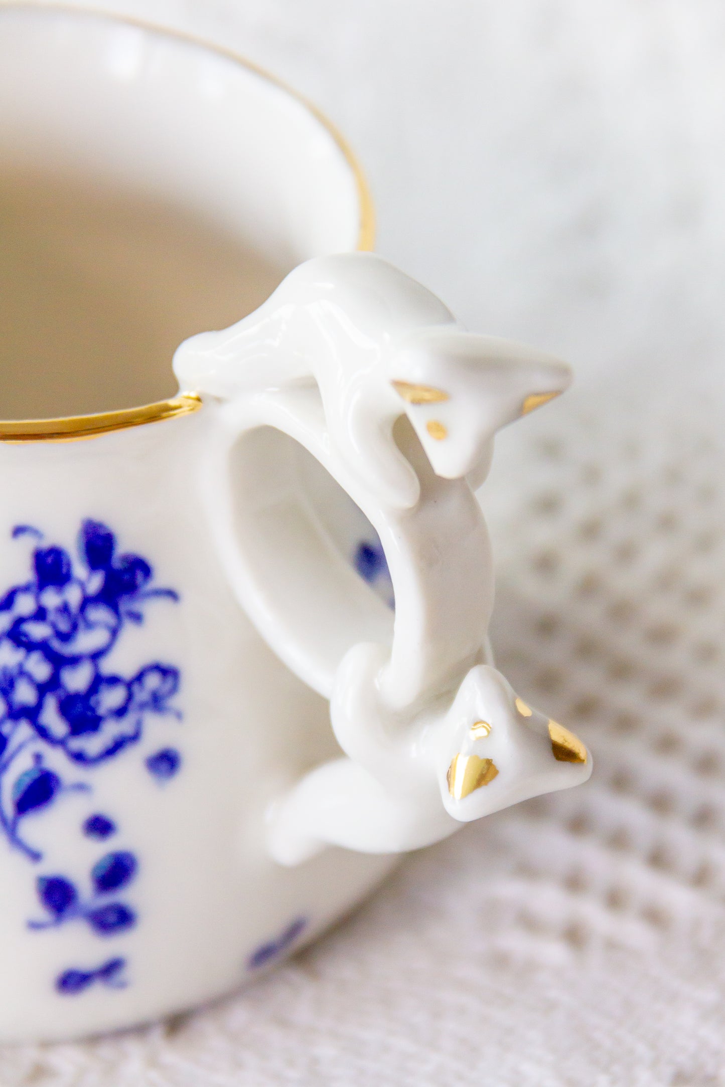 Kubek porcelanowy z werlingami