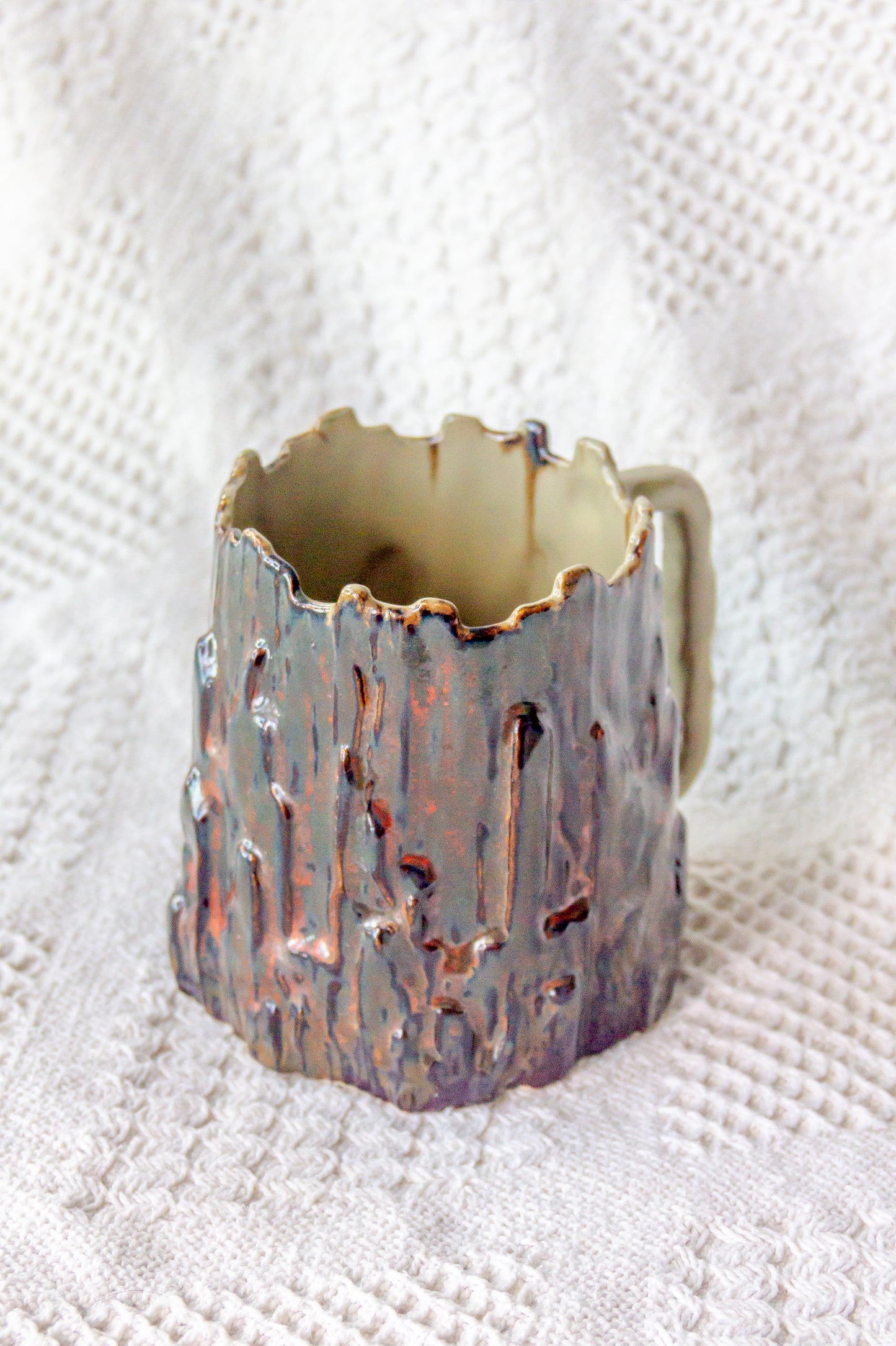 Kubek ceramiczny «Woods» beżowo-brązowy