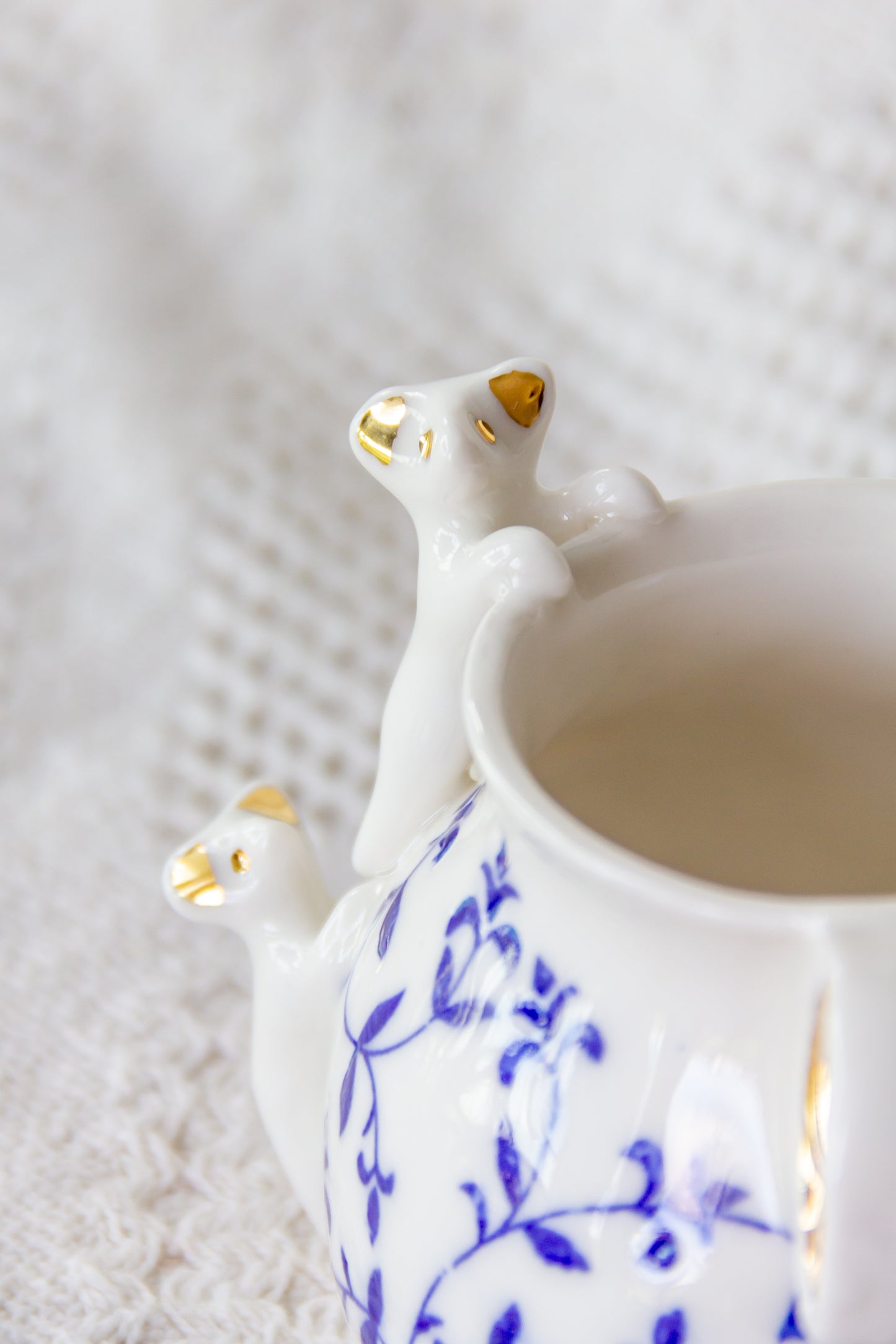 Kubek porcelanowy z werlingami