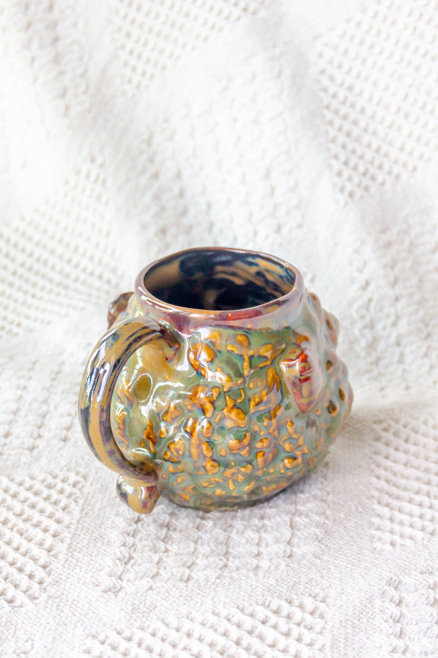 Kubek ceramiczny «Takifugu» zielono-brązowy