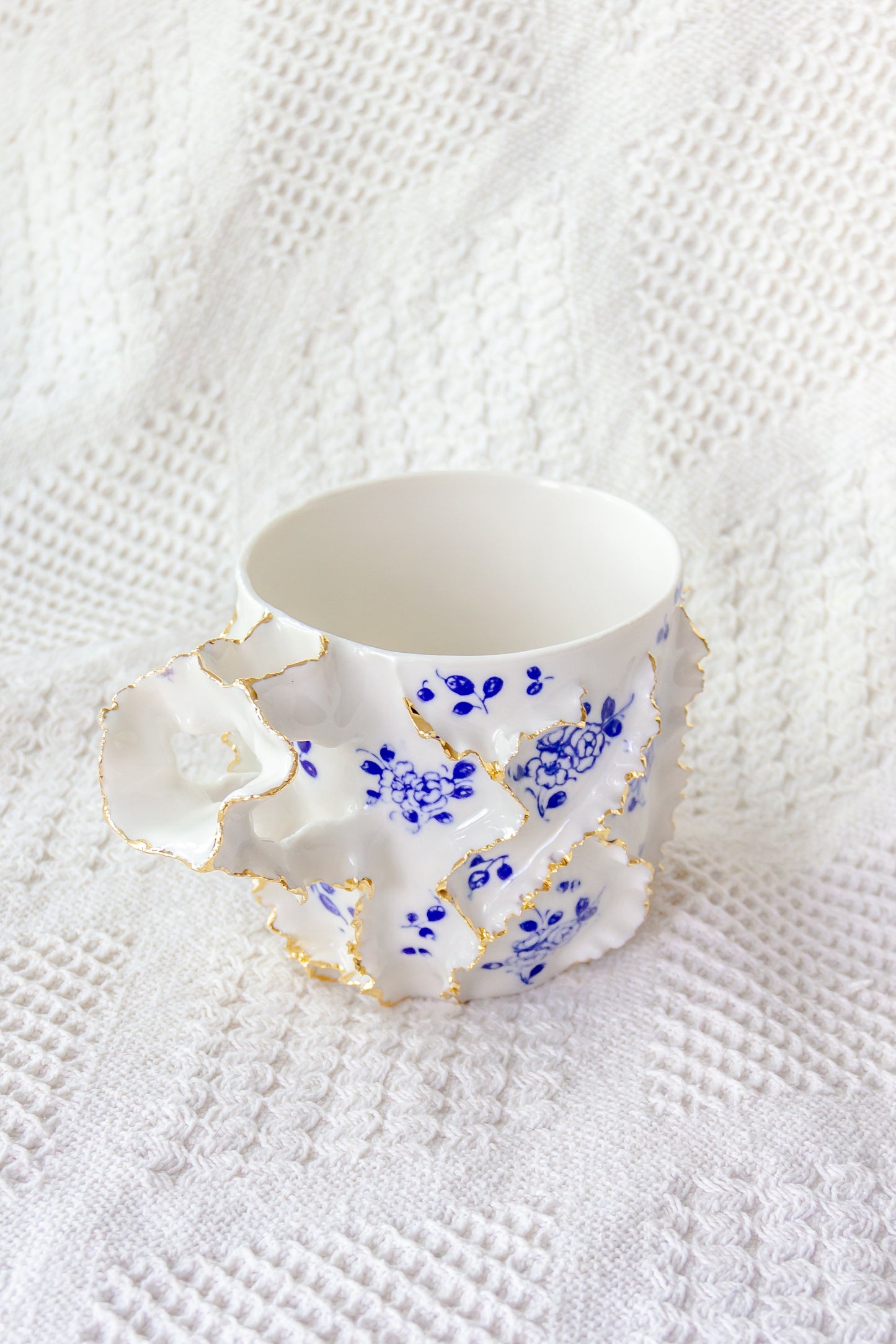 Mug en porcelaine plaqué or