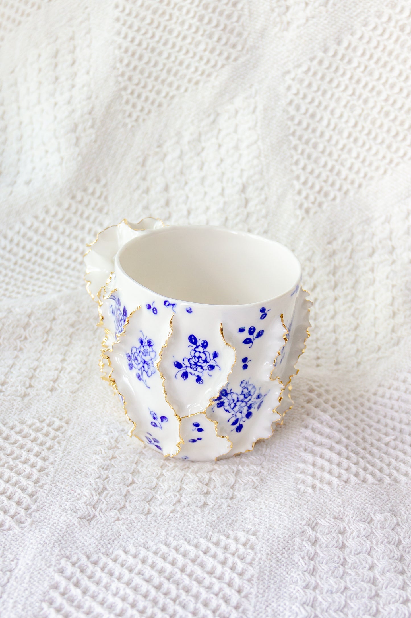 Mug en porcelaine plaqué or