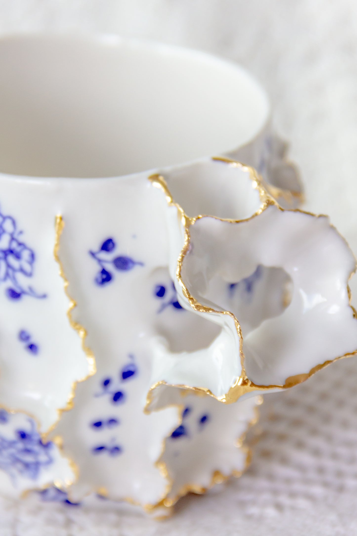 Mug en porcelaine plaqué or
