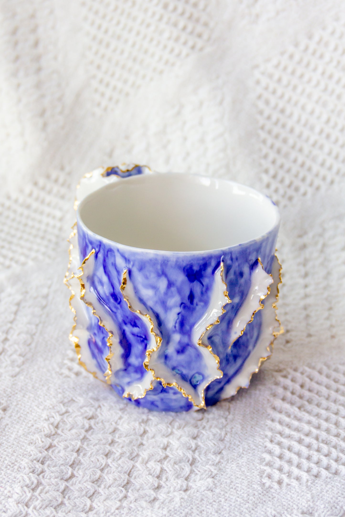 Mug en porcelaine plaqué or