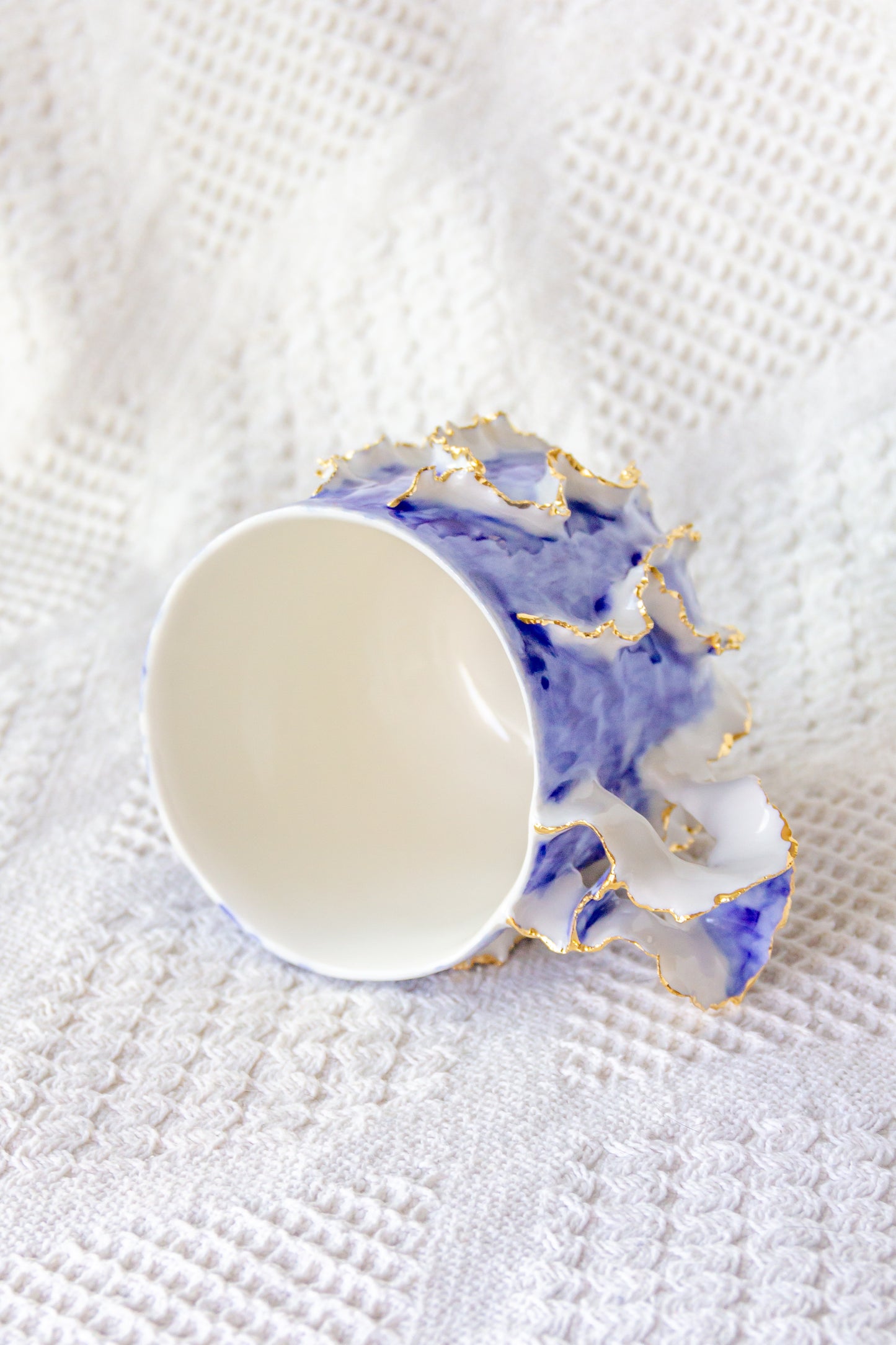 Mug en porcelaine plaqué or