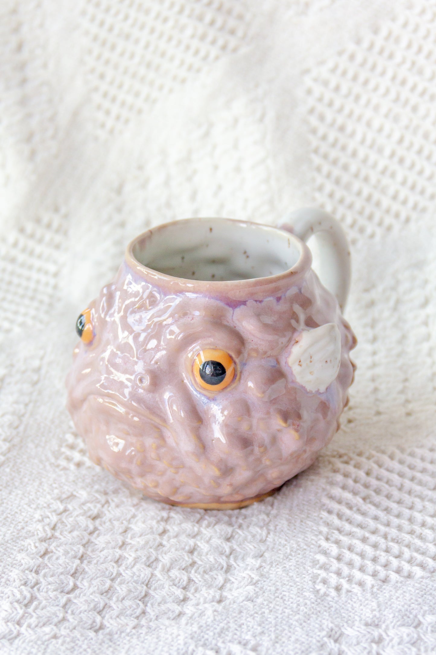 Kubek ceramiczny «Takifugu» biało-fioletowy