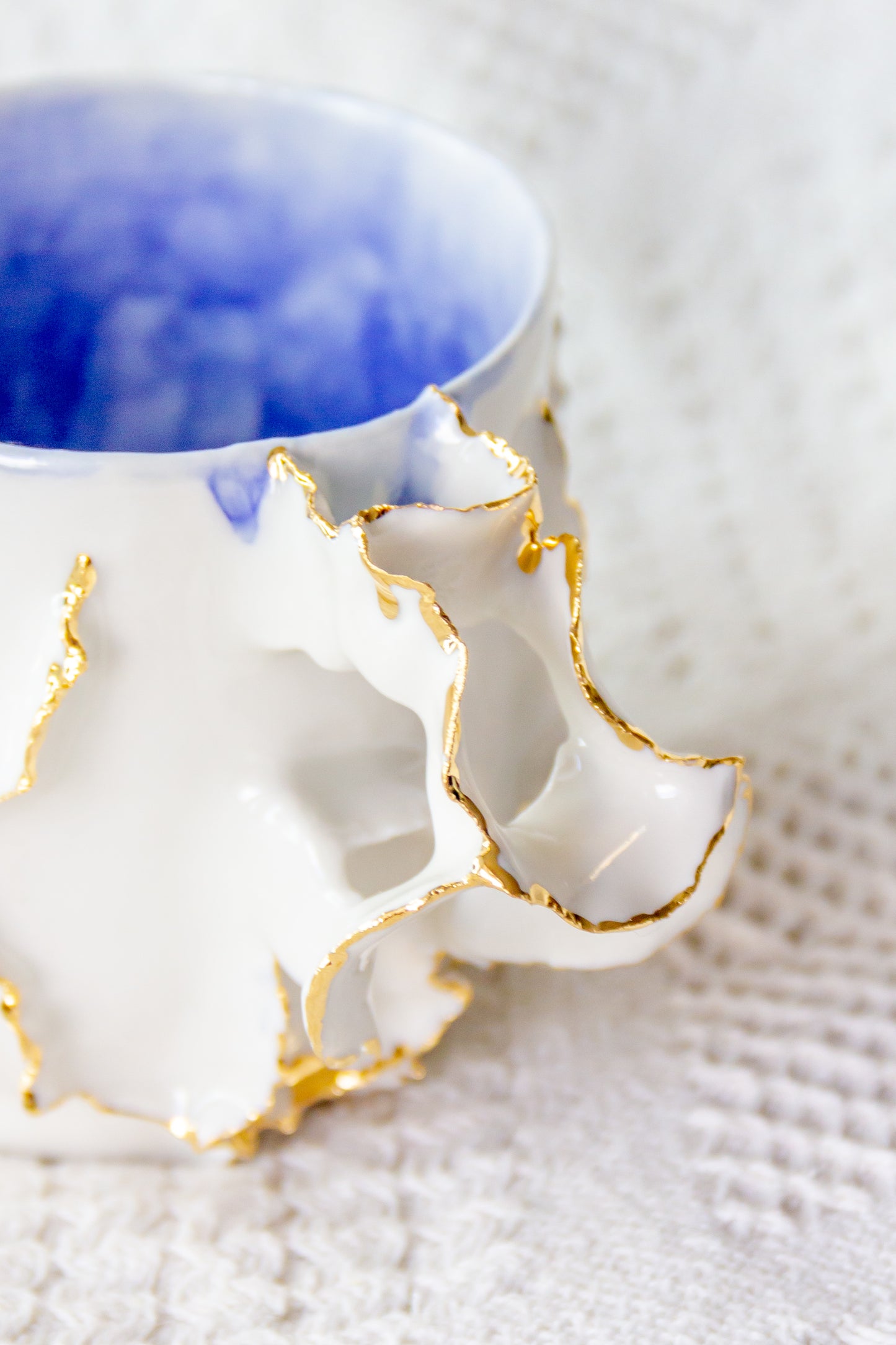 Mug en porcelaine plaqué or