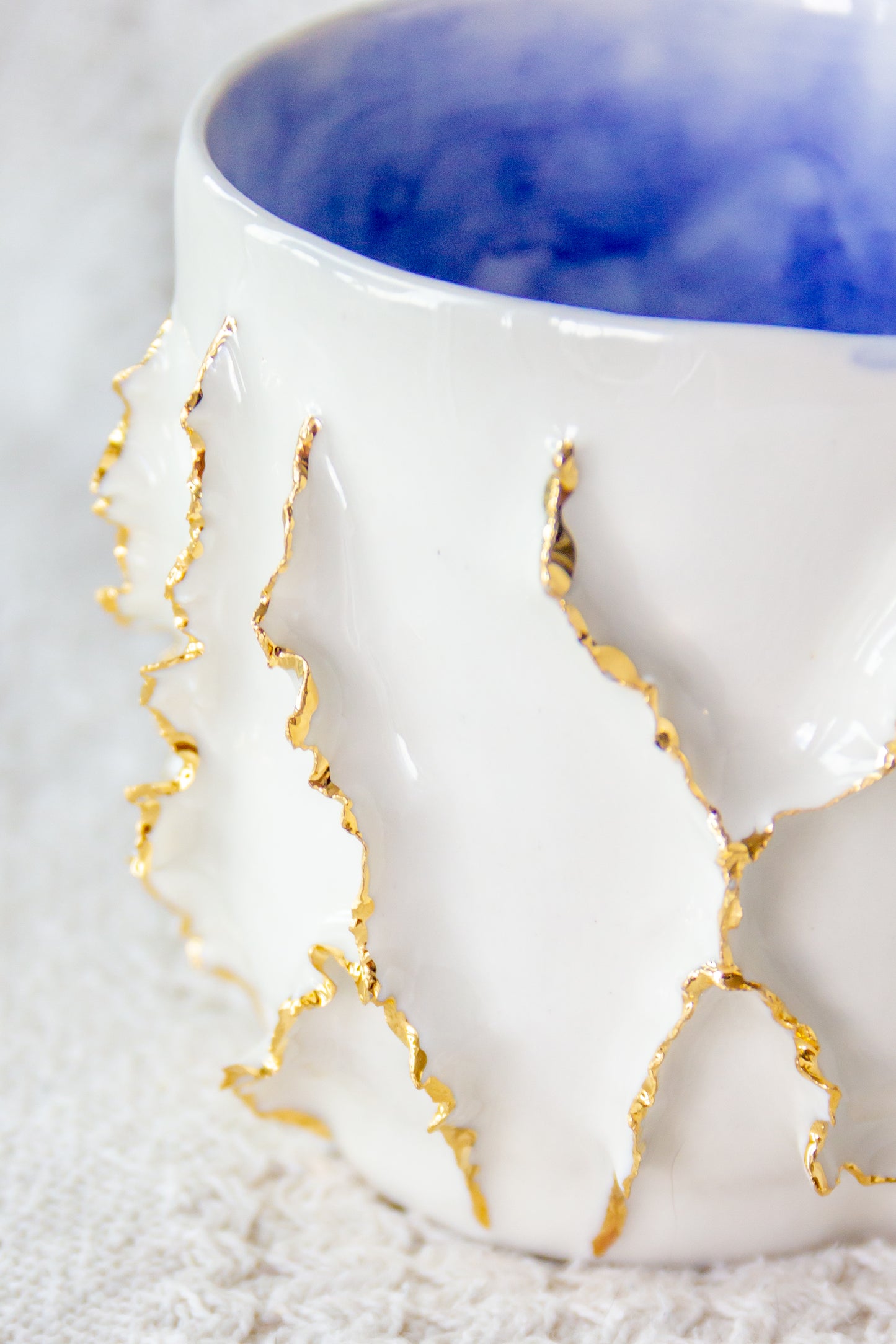 Mug en porcelaine plaqué or