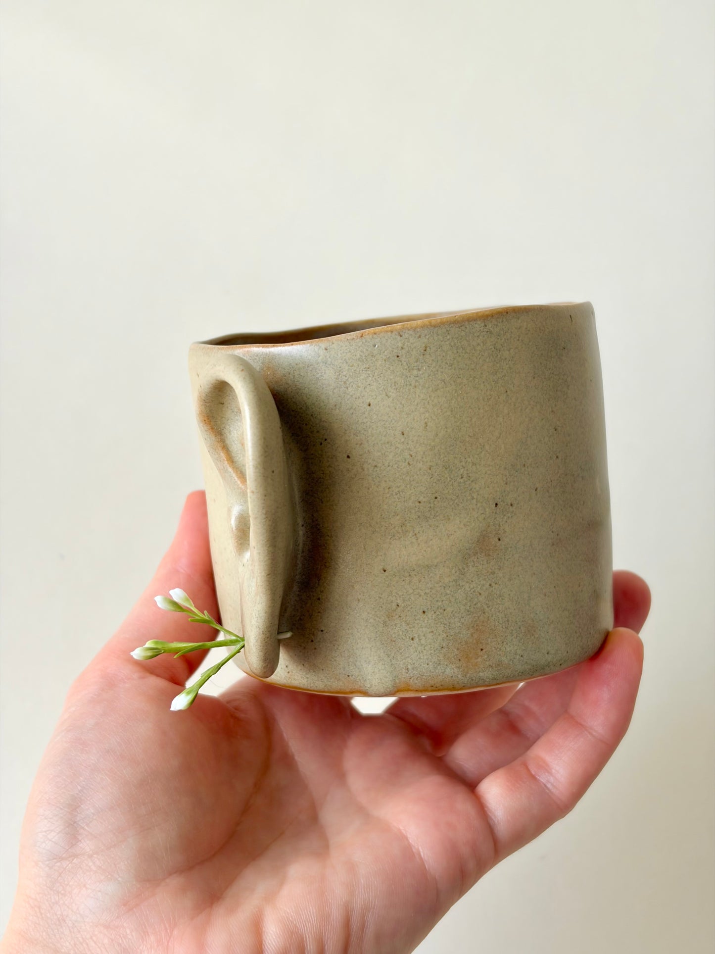 Kubek ceramiczny z Uchem