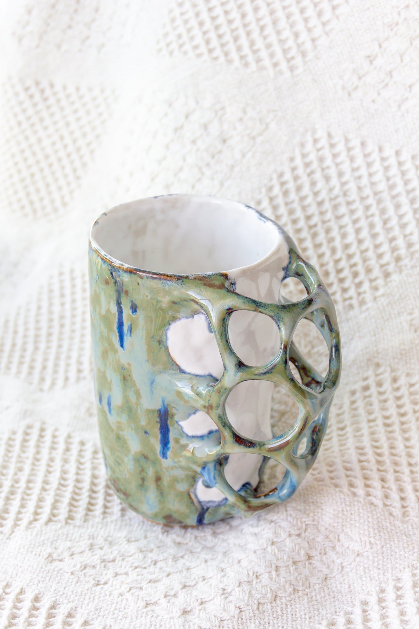 Kubek ceramiczny “Tripto” zielono-biały